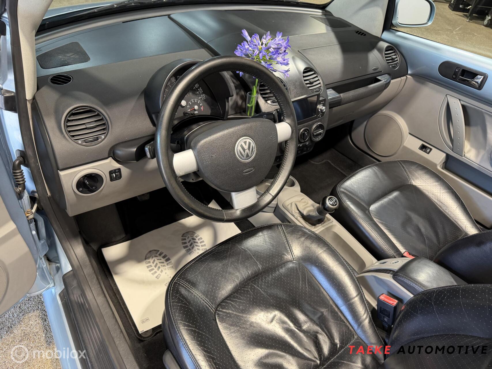 Foto van Volkswagen New Beetle Cabriolet