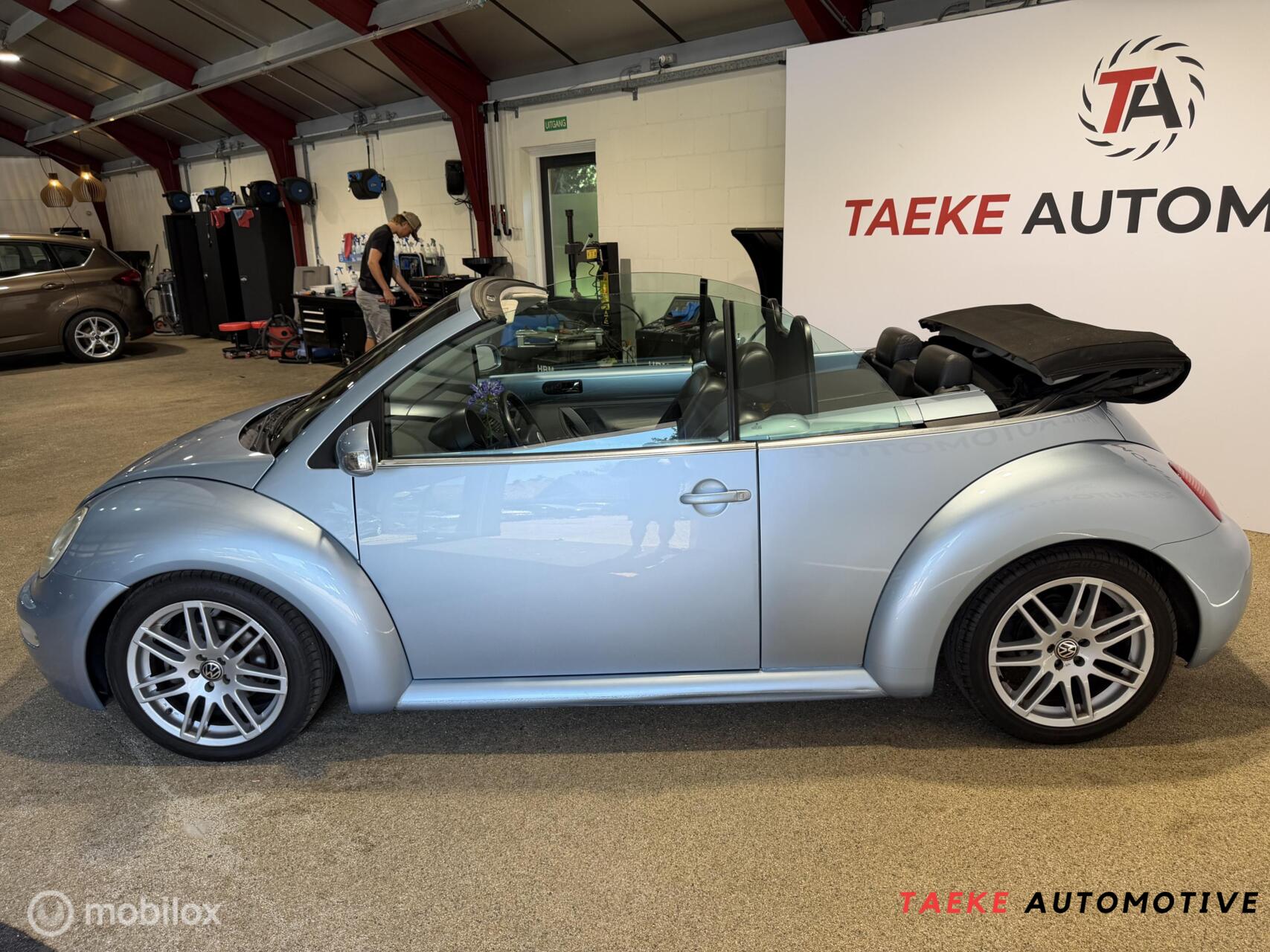 Foto van Volkswagen New Beetle Cabriolet