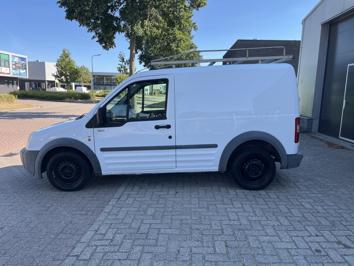 Foto van Ford Transit Connect T200s Van 1,8tdci 55
