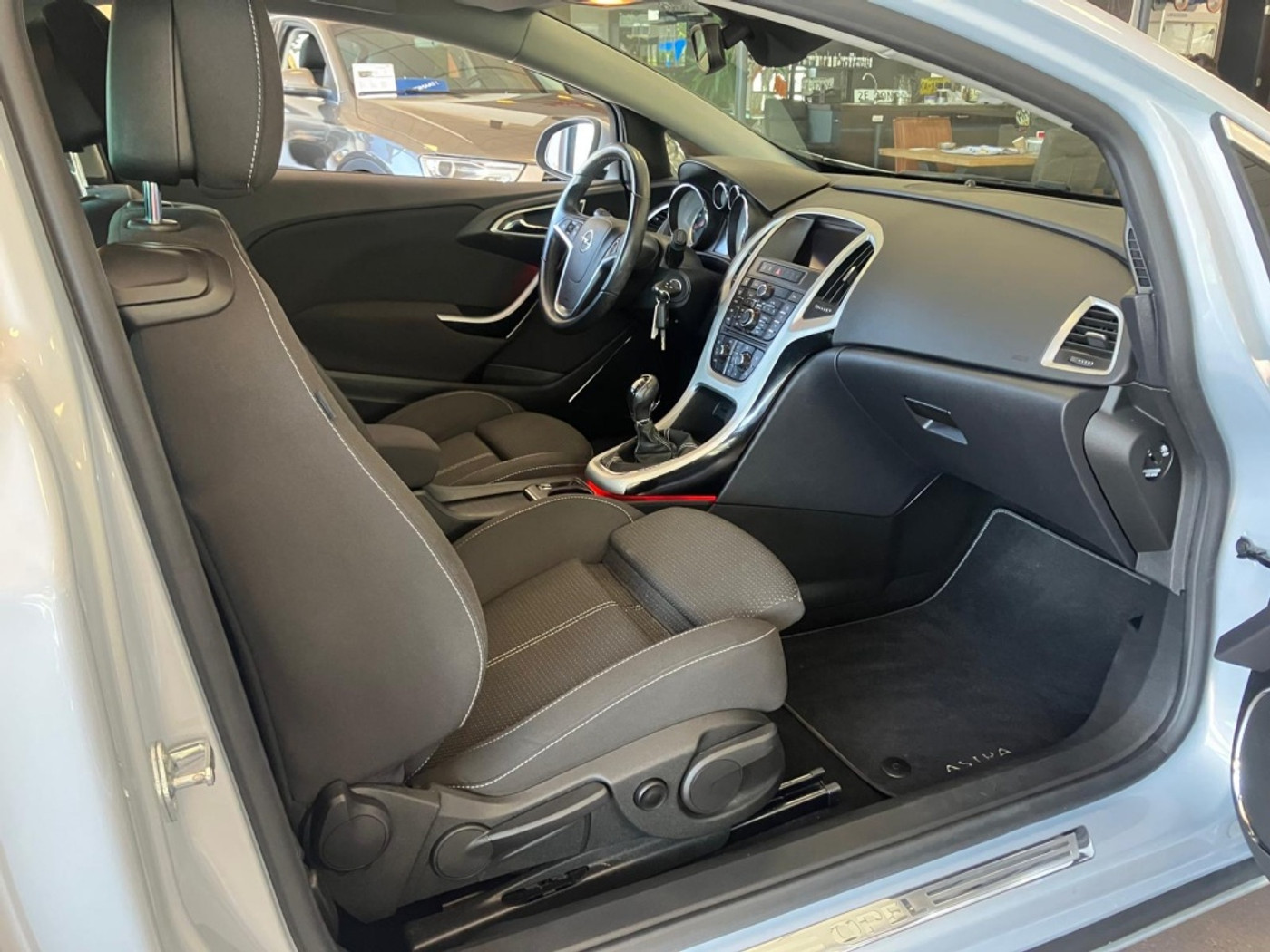 Foto van Opel Astra GTC