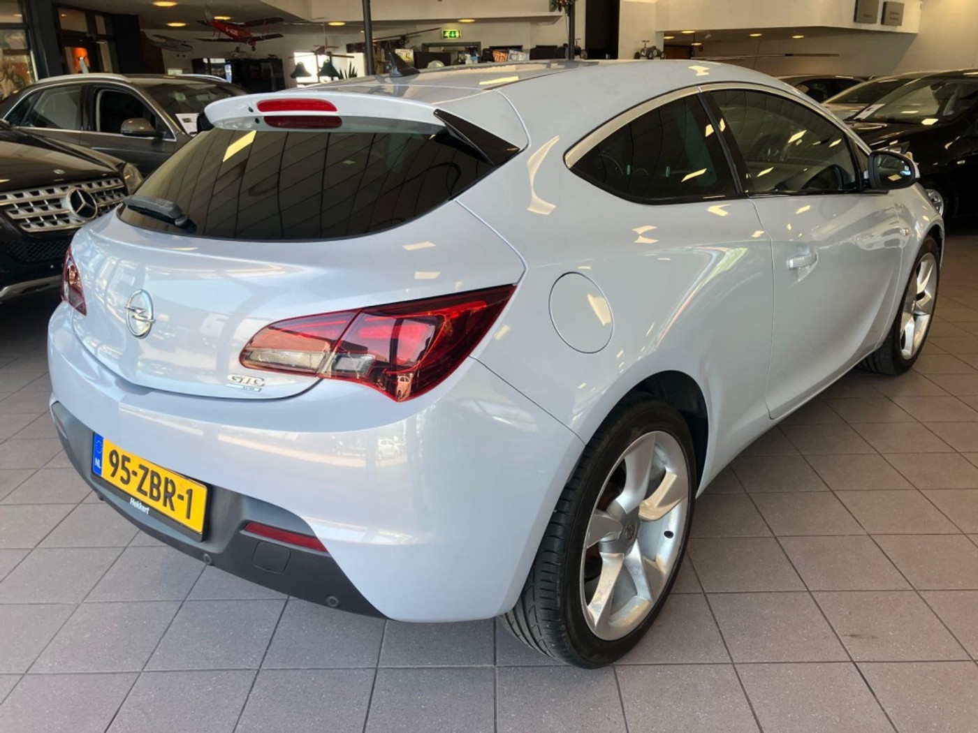 Foto van Opel Astra GTC
