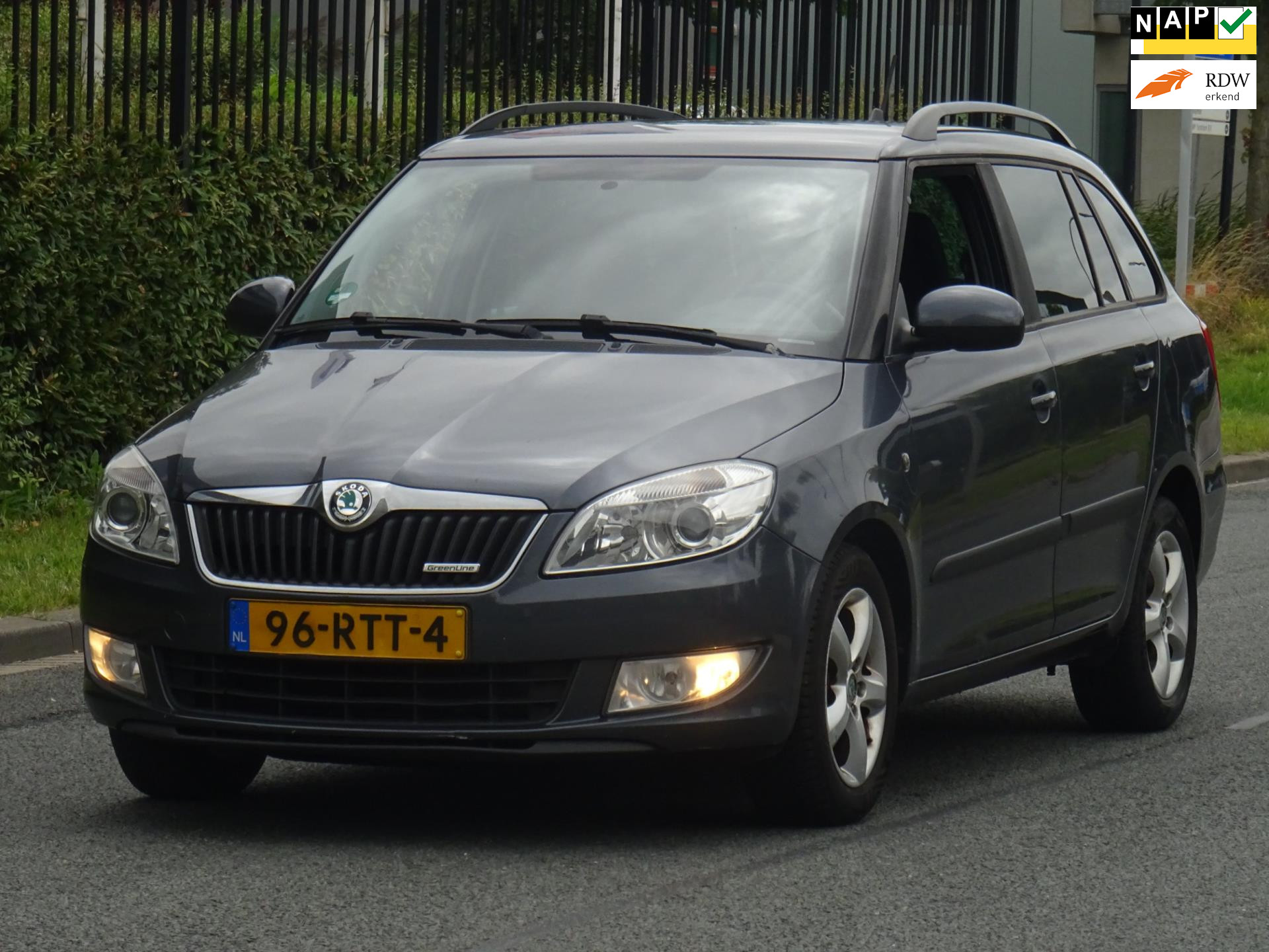 Skoda Fabia 1.2 TDI NAP/NAVI/CLIMA/CRUISE/PDC/NW APK 2011 - voorkant