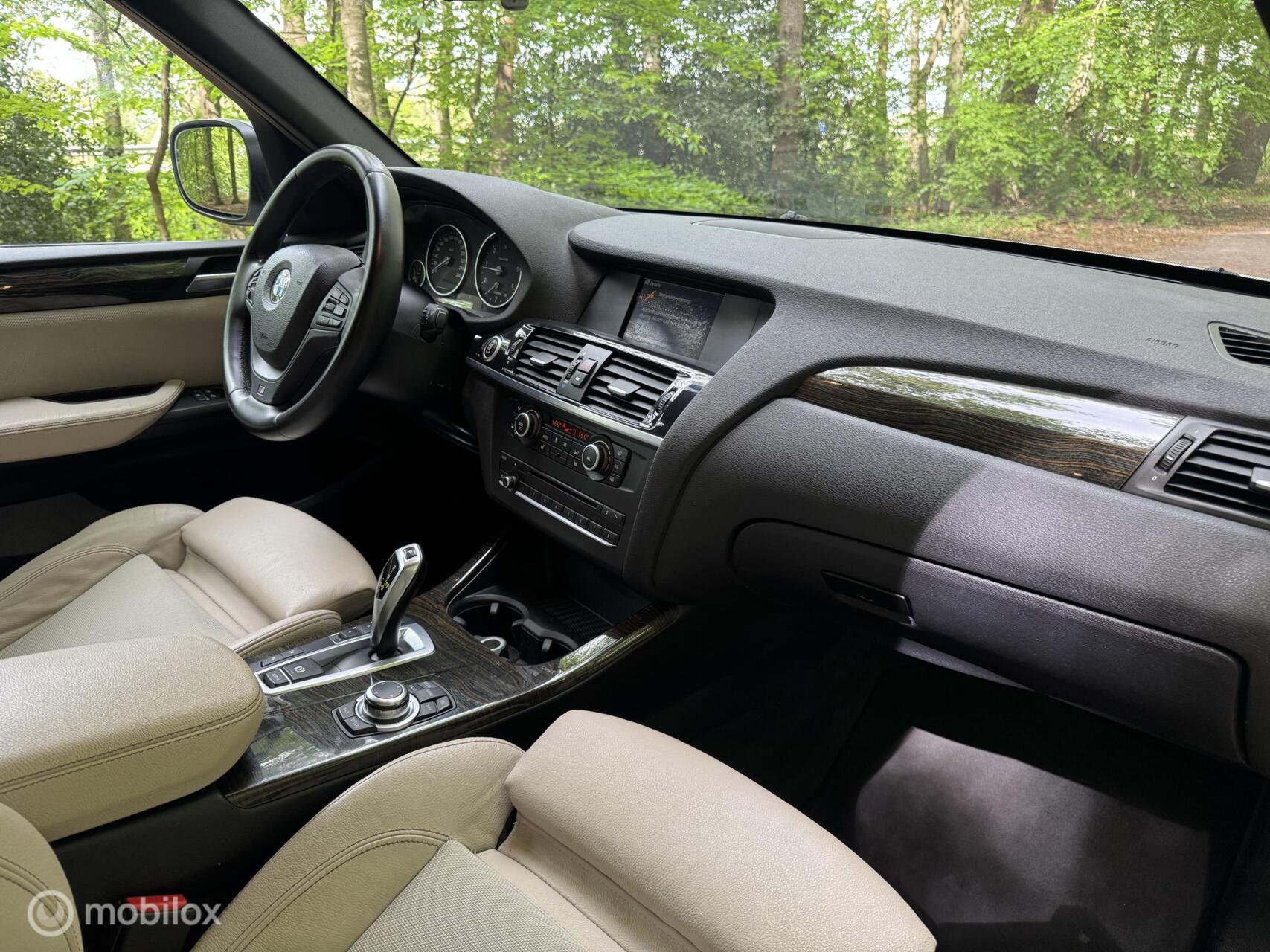 Foto van BMW X3 Xdrive20d