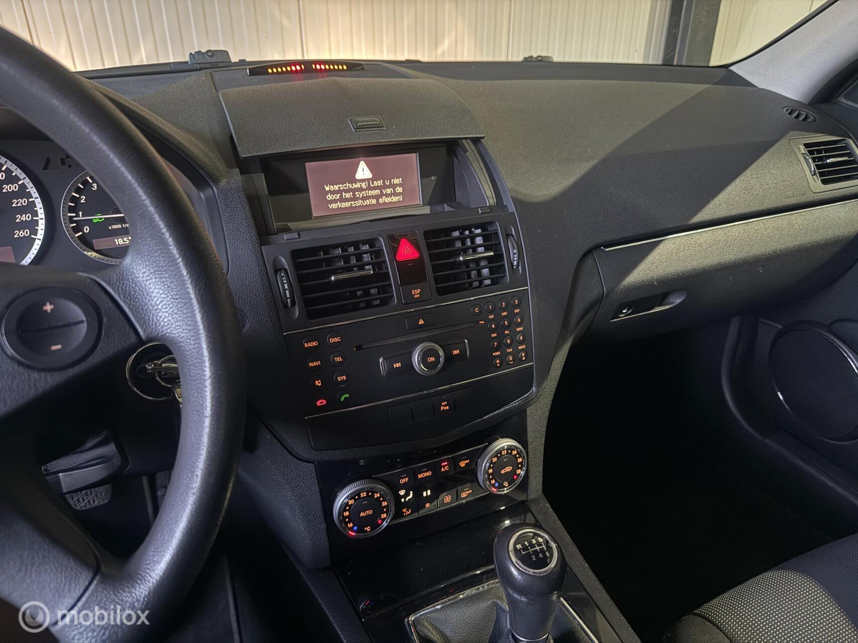 Foto van Mercedes-Benz C 180 Kompressor