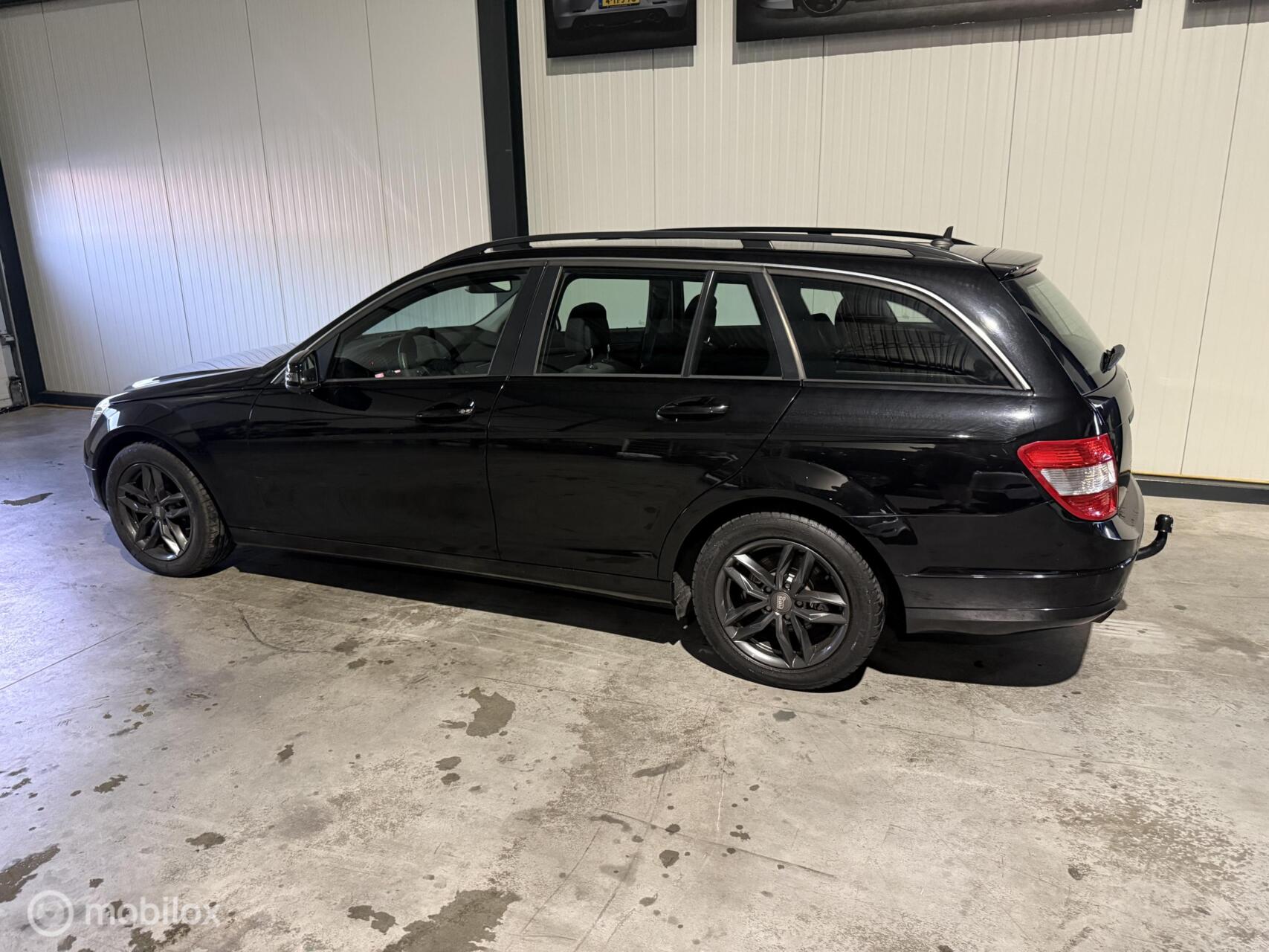 Foto van Mercedes-Benz C 180 Kompressor