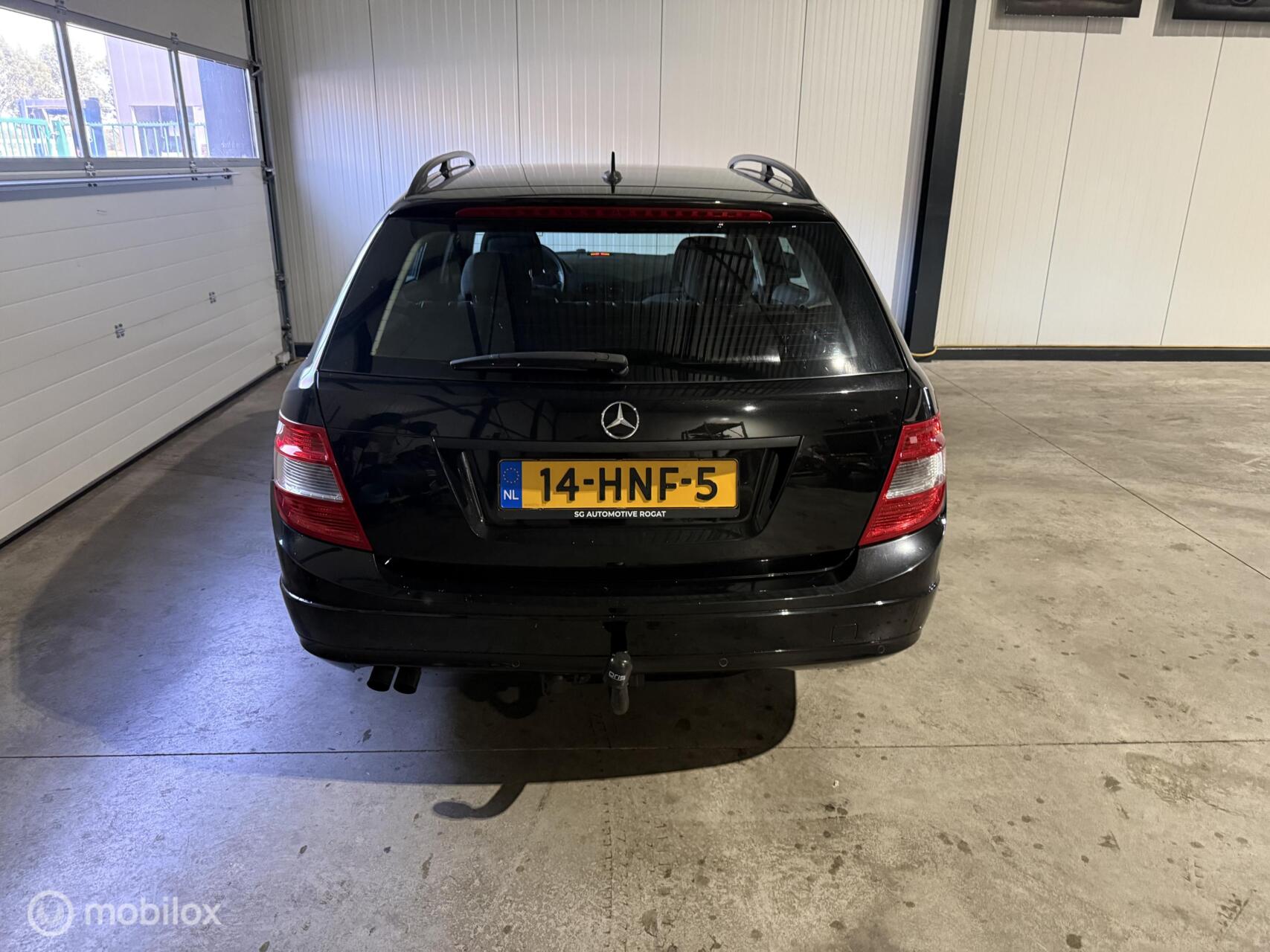 Foto van Mercedes-Benz C 180 Kompressor