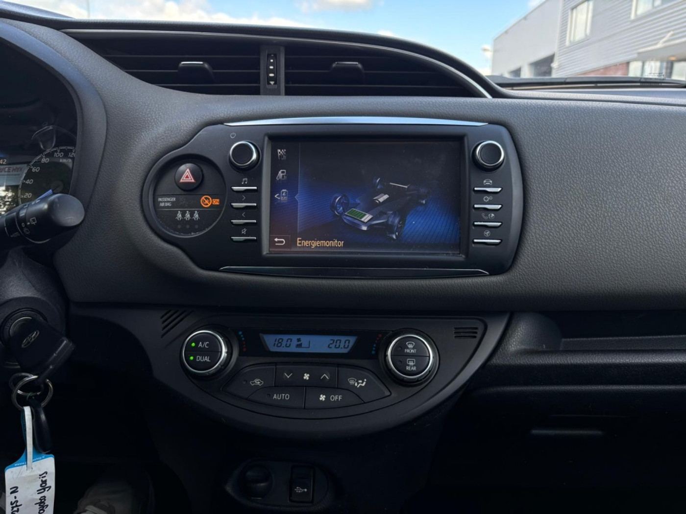 Foto van Toyota Toyota Yaris Hybrid