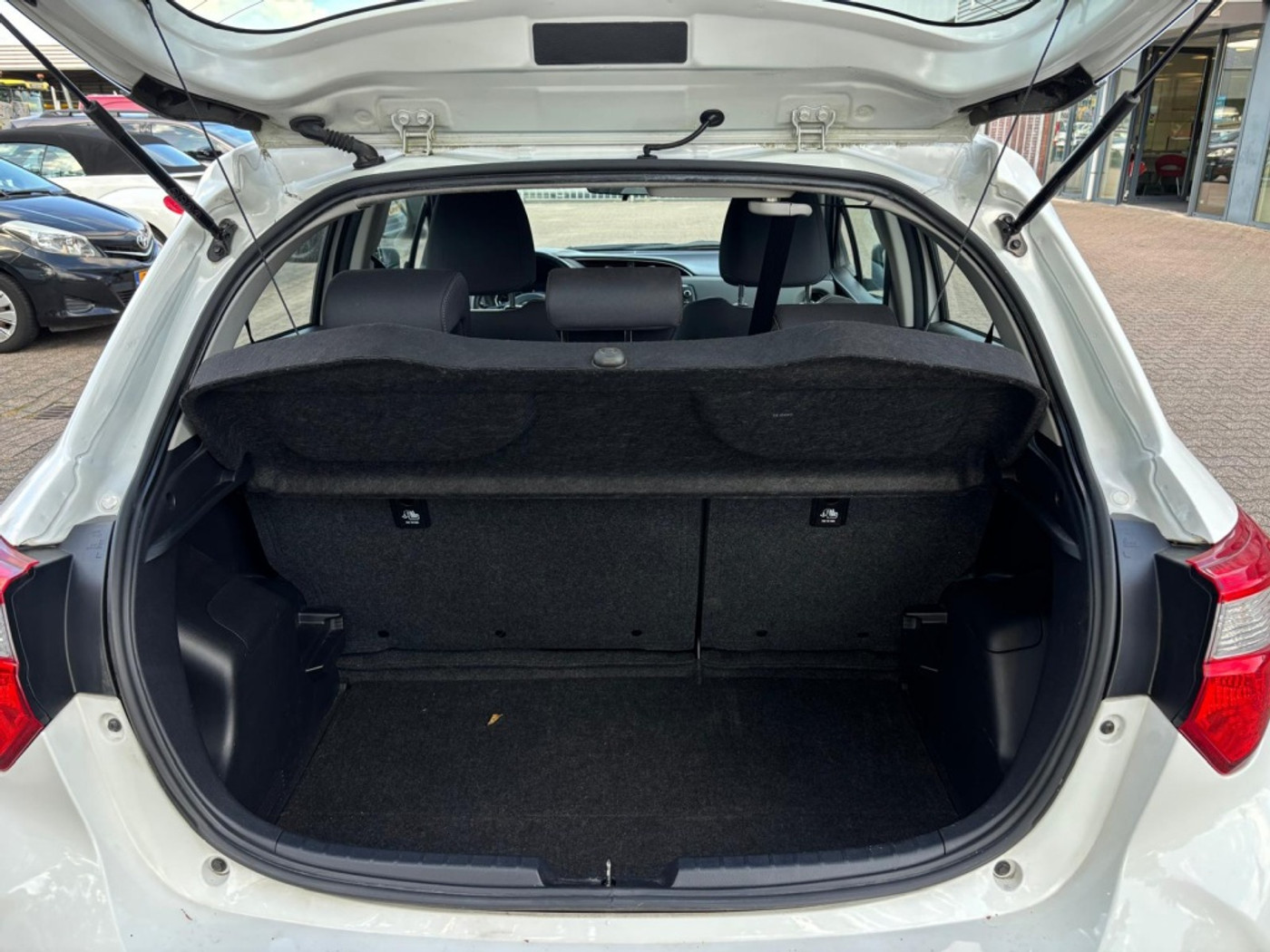 Foto van Toyota Toyota Yaris Hybrid