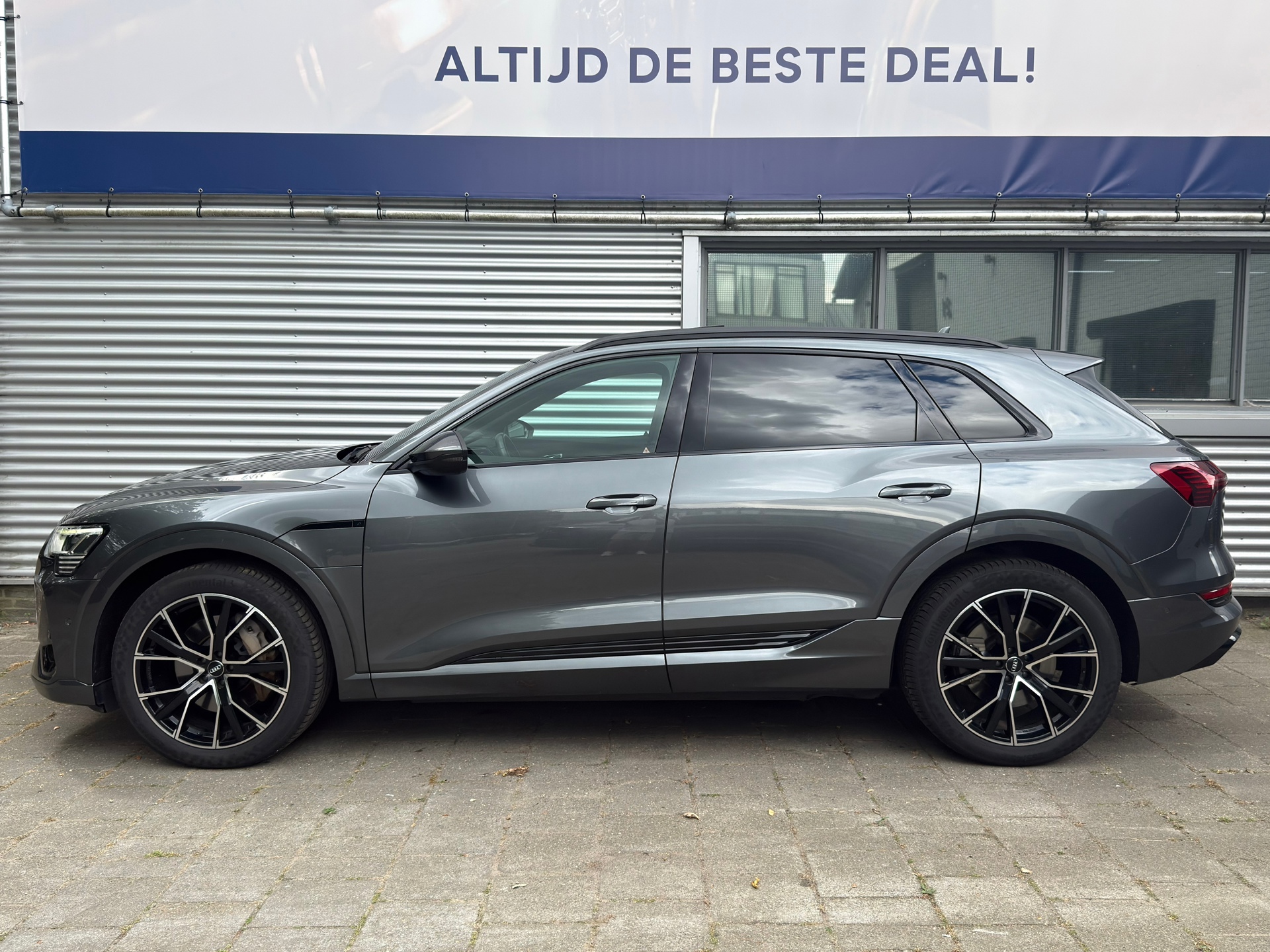 Foto van Audi E-tron 50