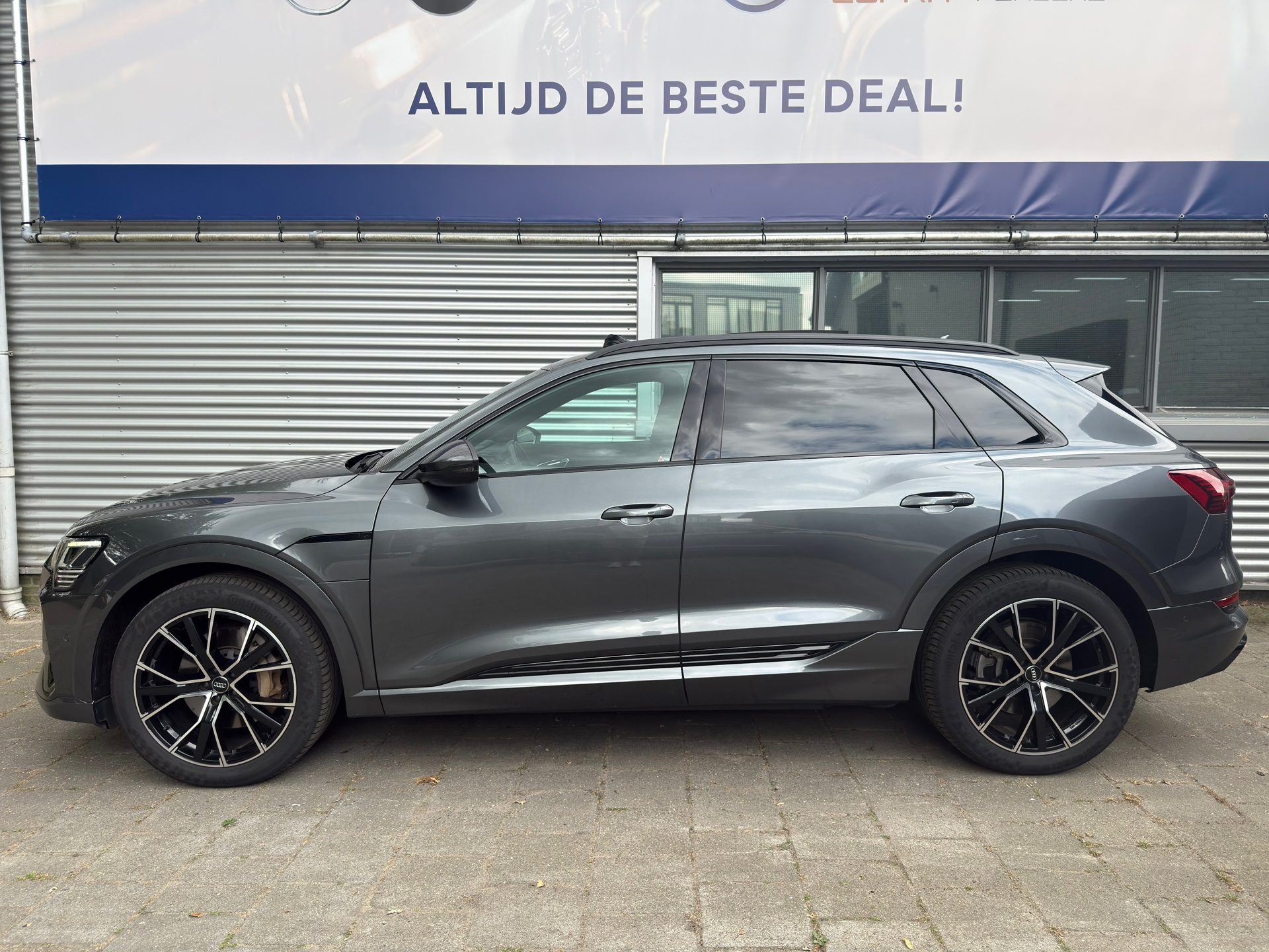 Foto van Audi E-tron 50