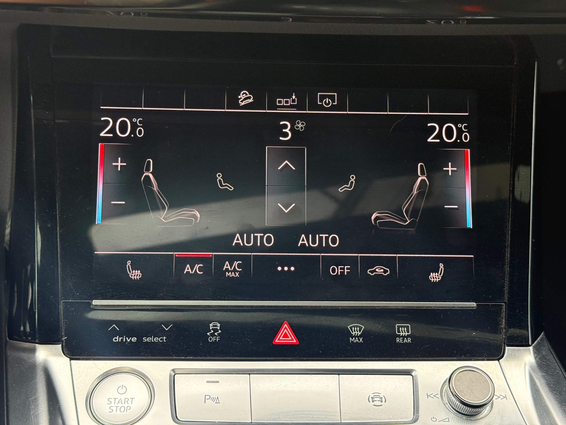 Foto van Audi E-tron 50