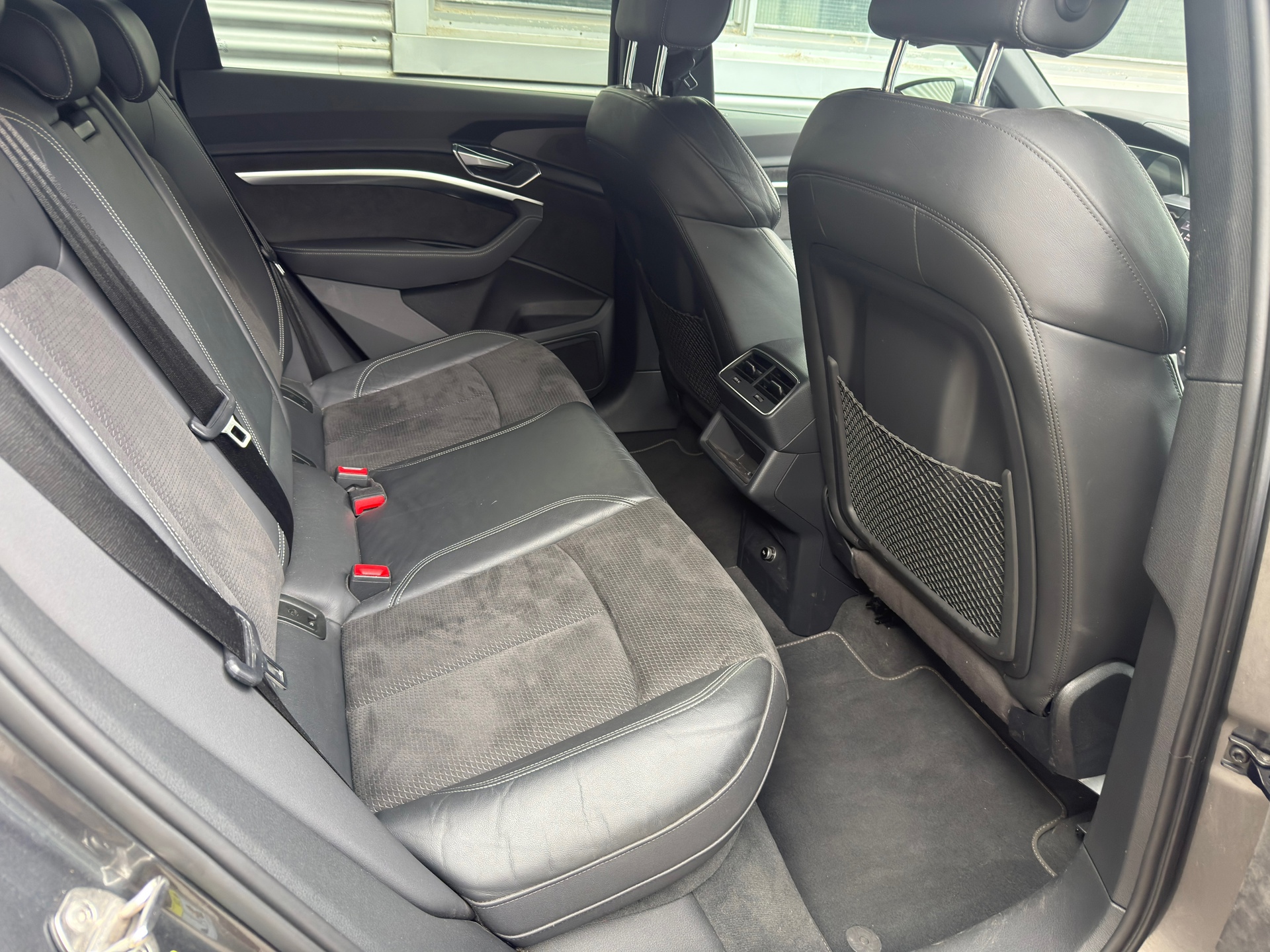 Foto van Audi E-tron 50