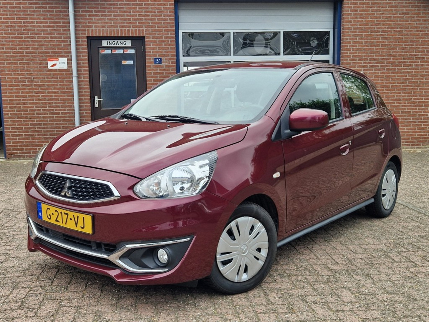 Mitsubishi Mitsubishi Space Star 1.0 Cool+ 5-drs Airco NL-auto 2019 - voorkant