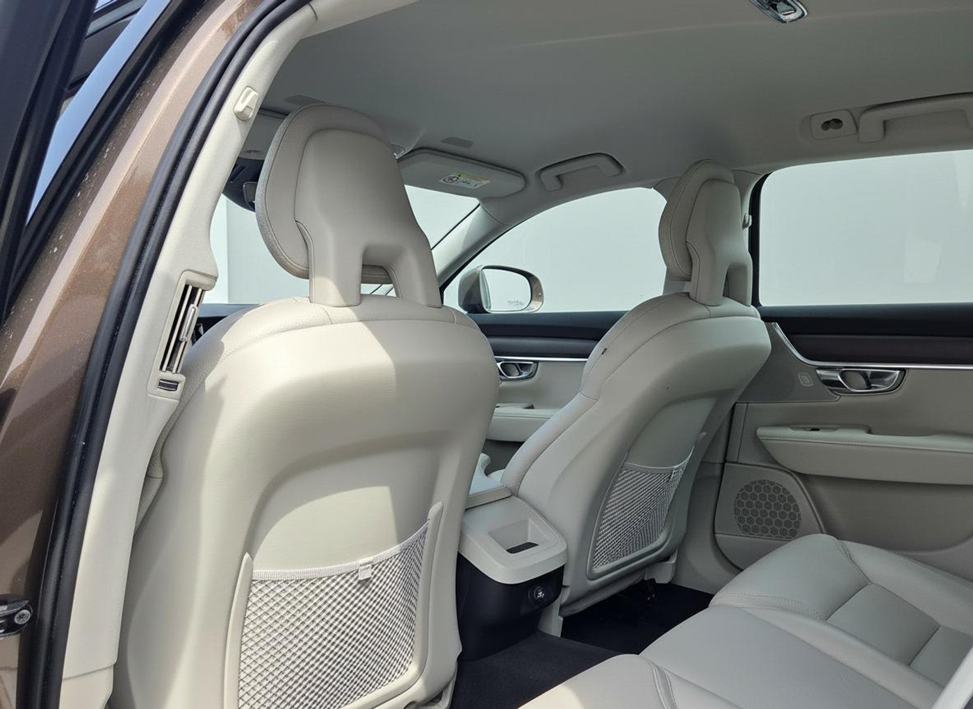Foto van Volvo V90 Cross Country