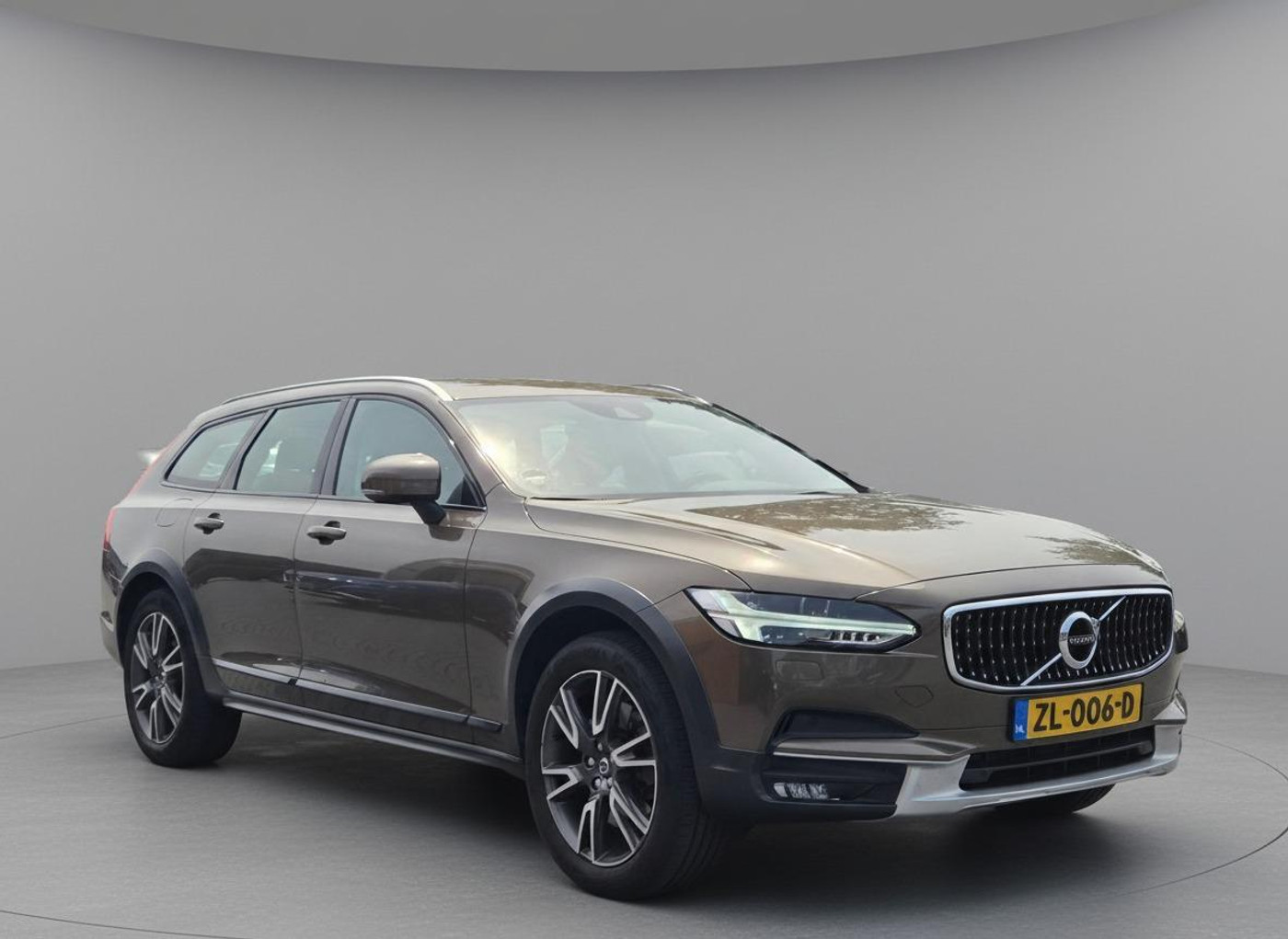 Foto van Volvo V90 Cross Country