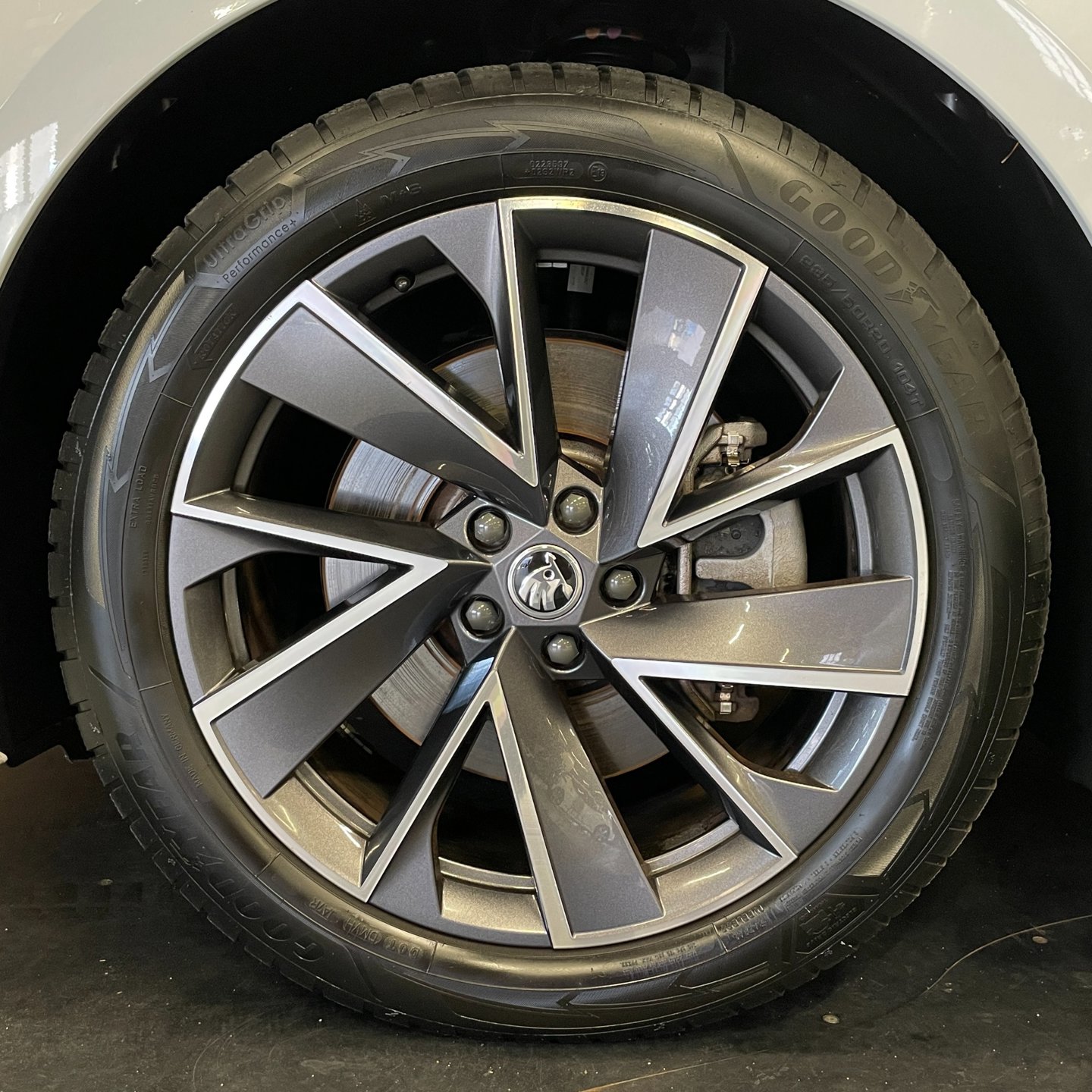 Foto van Skoda Enyaq 80