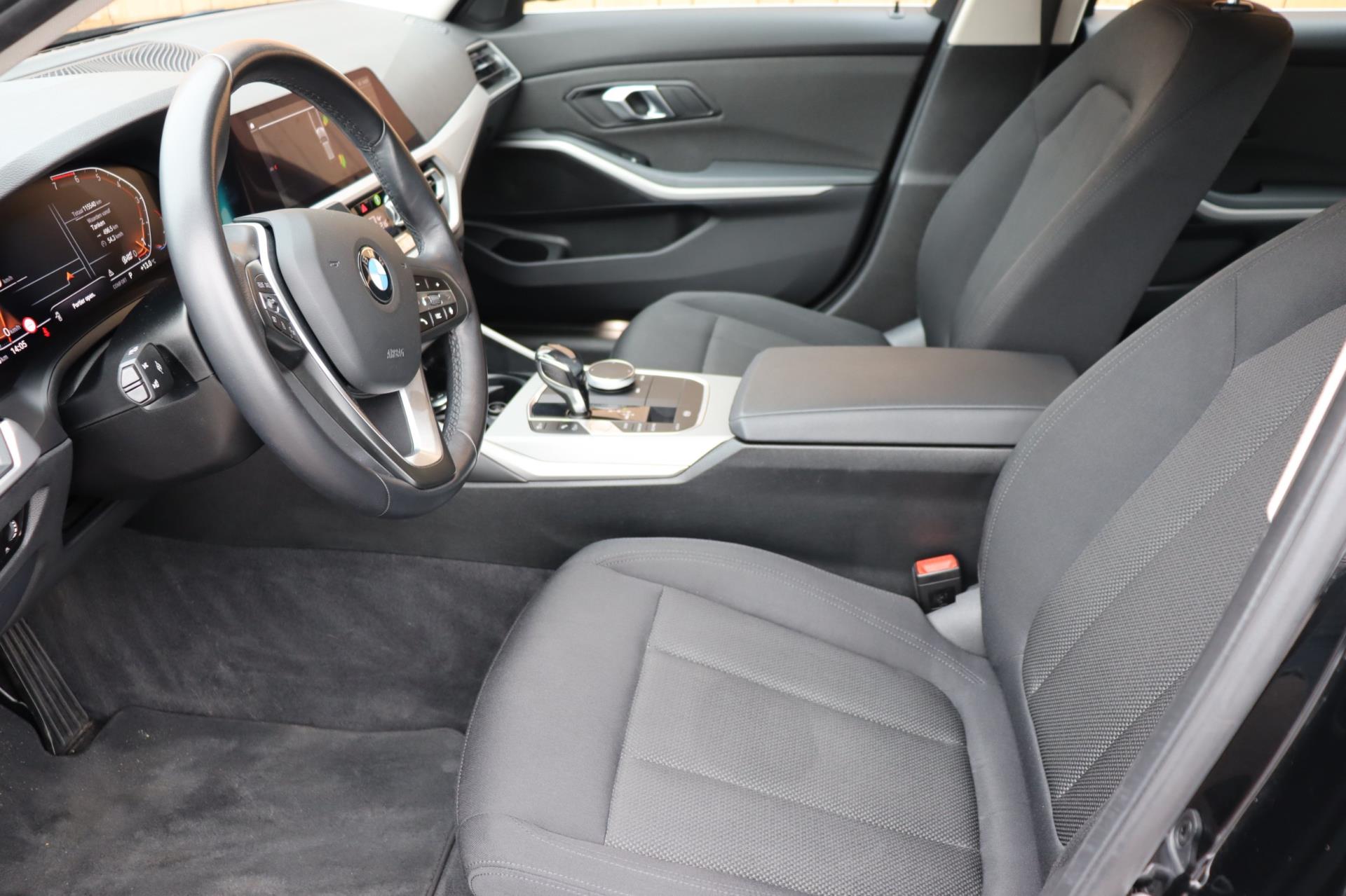 Foto van BMW 330i