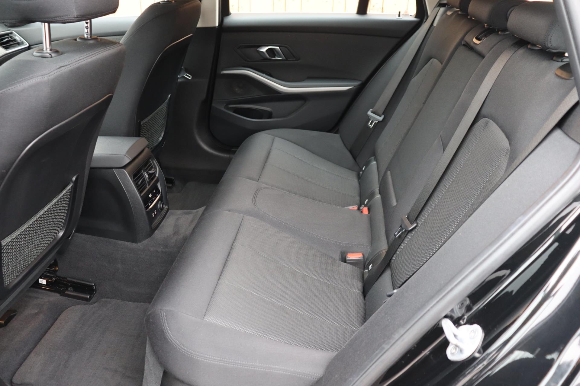Foto van BMW 330i