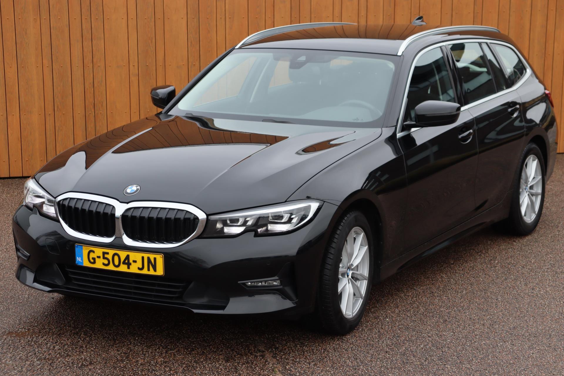 Foto van BMW 330i
