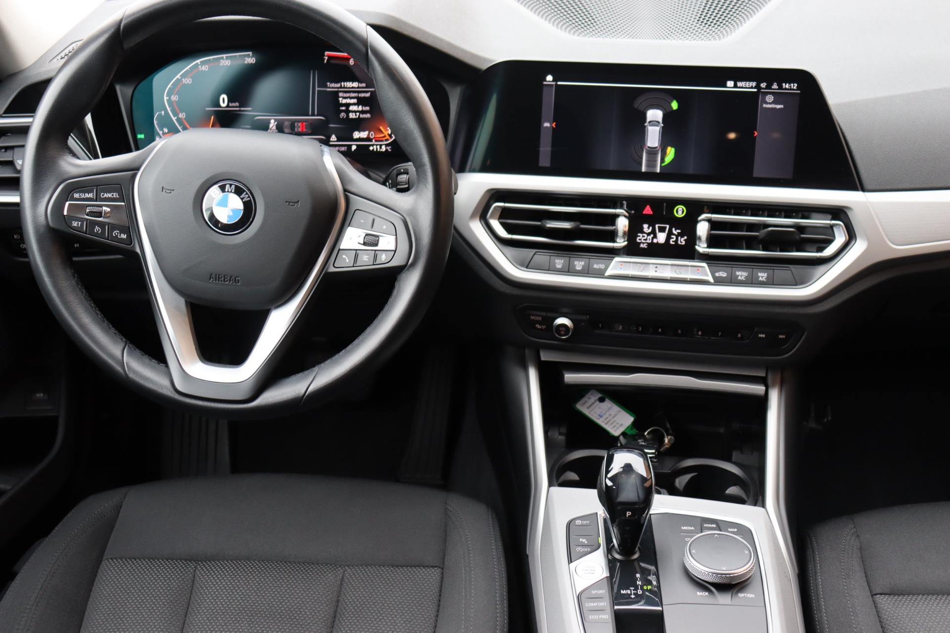 Foto van BMW 330i