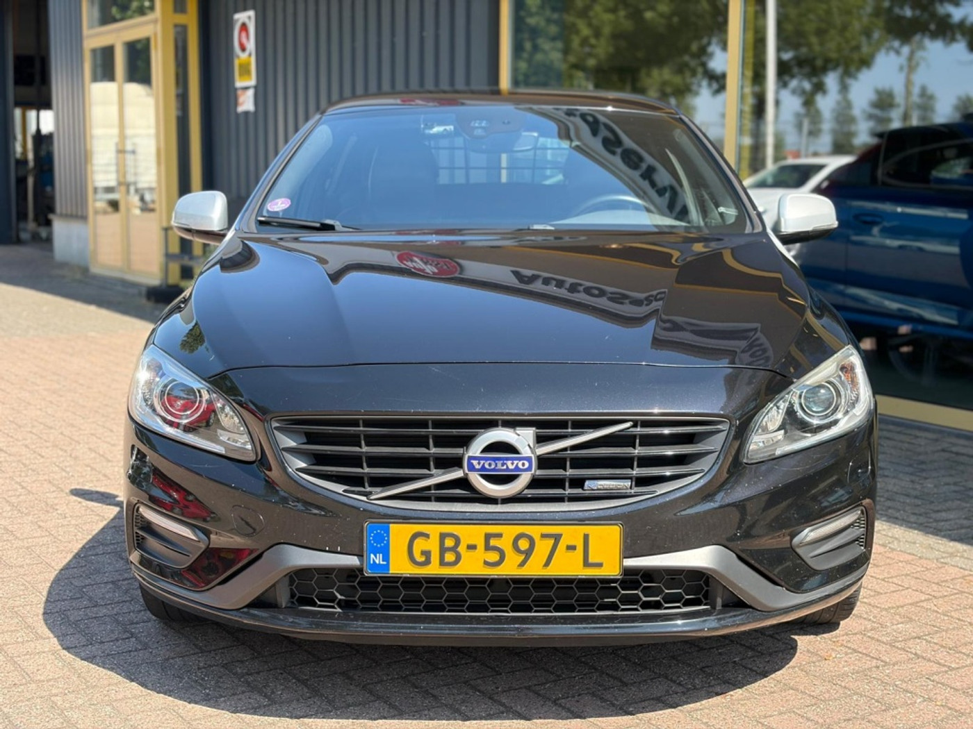 Foto van Volvo V60 Plug In Hybrid