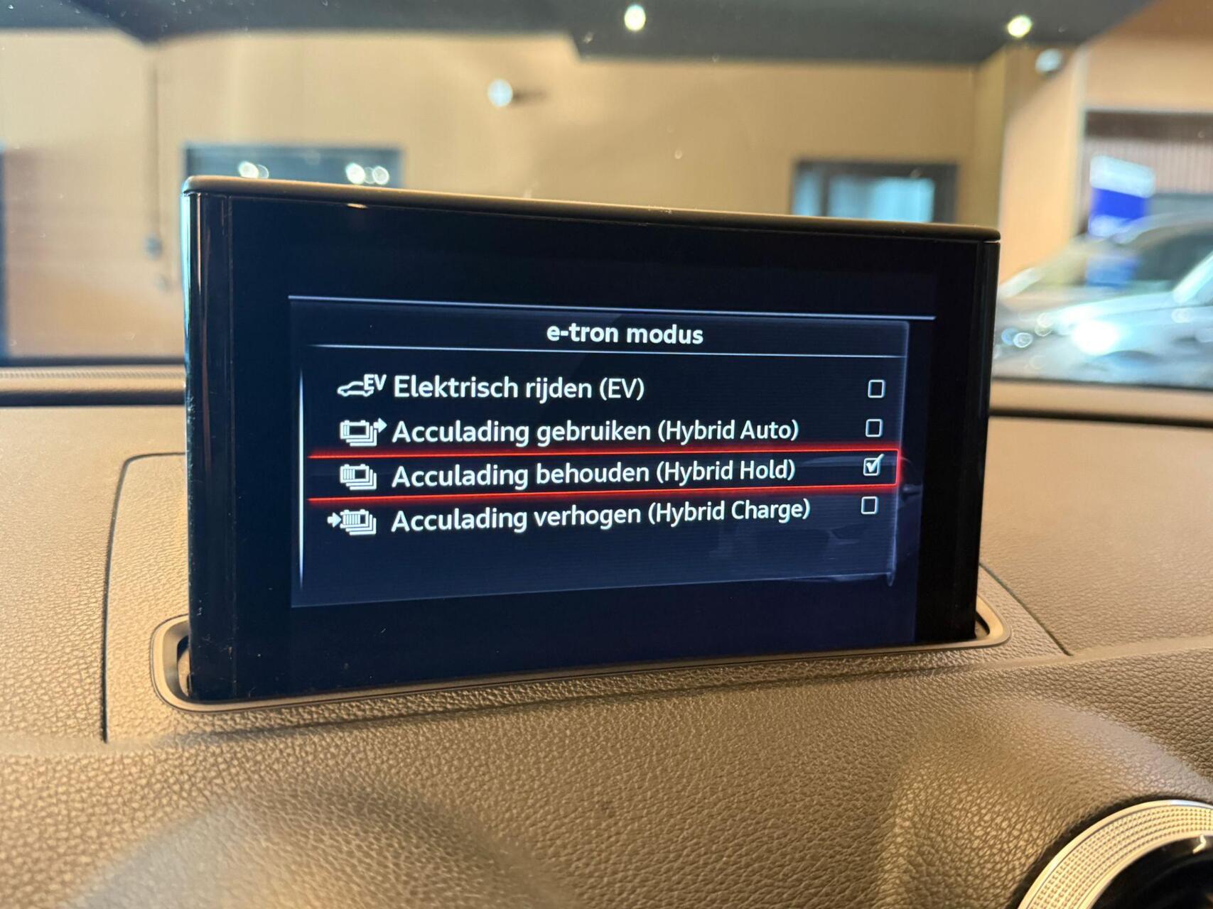 Foto van Audi A3 Sportback E-tron