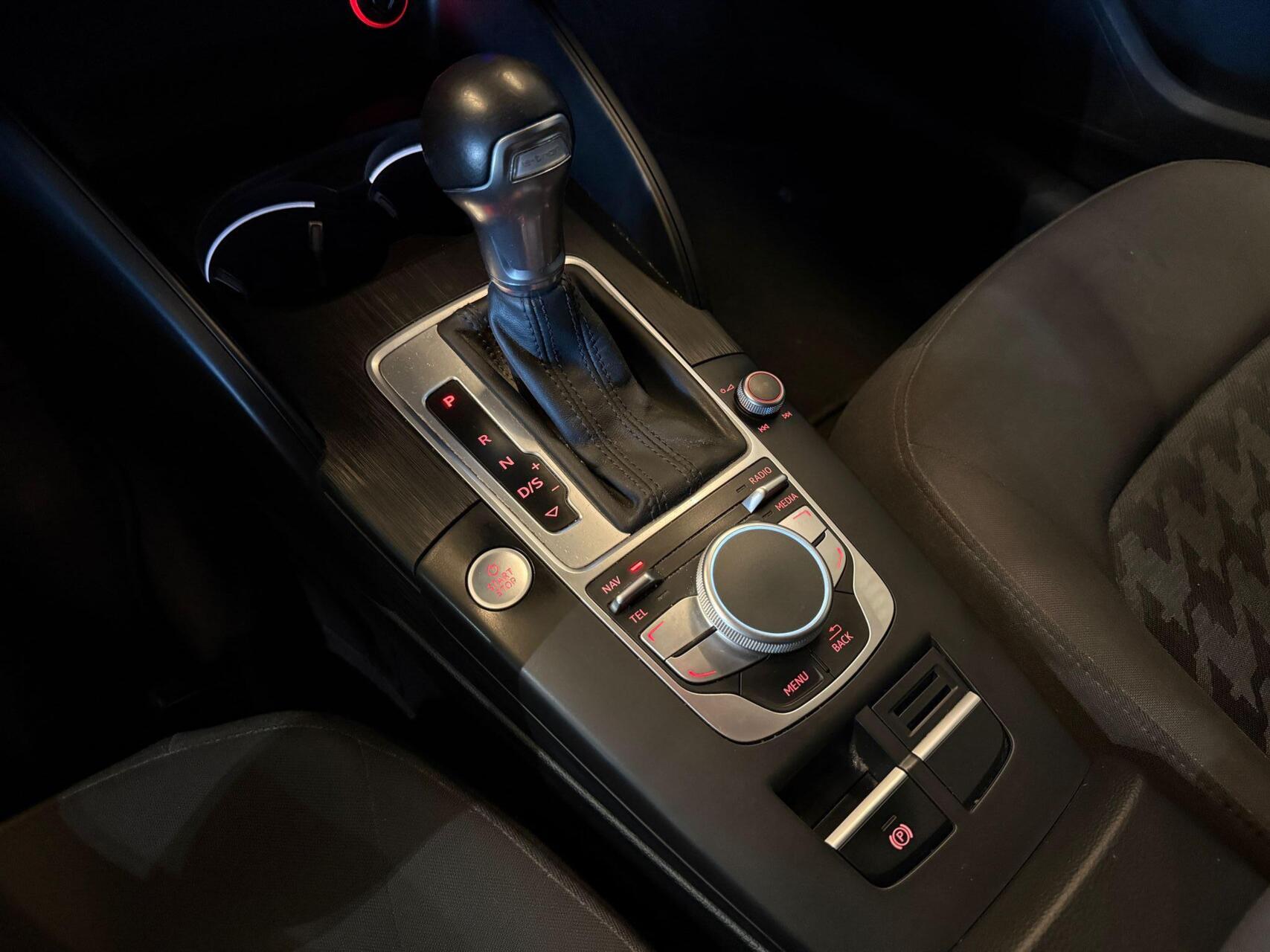 Foto van Audi A3 Sportback E-tron