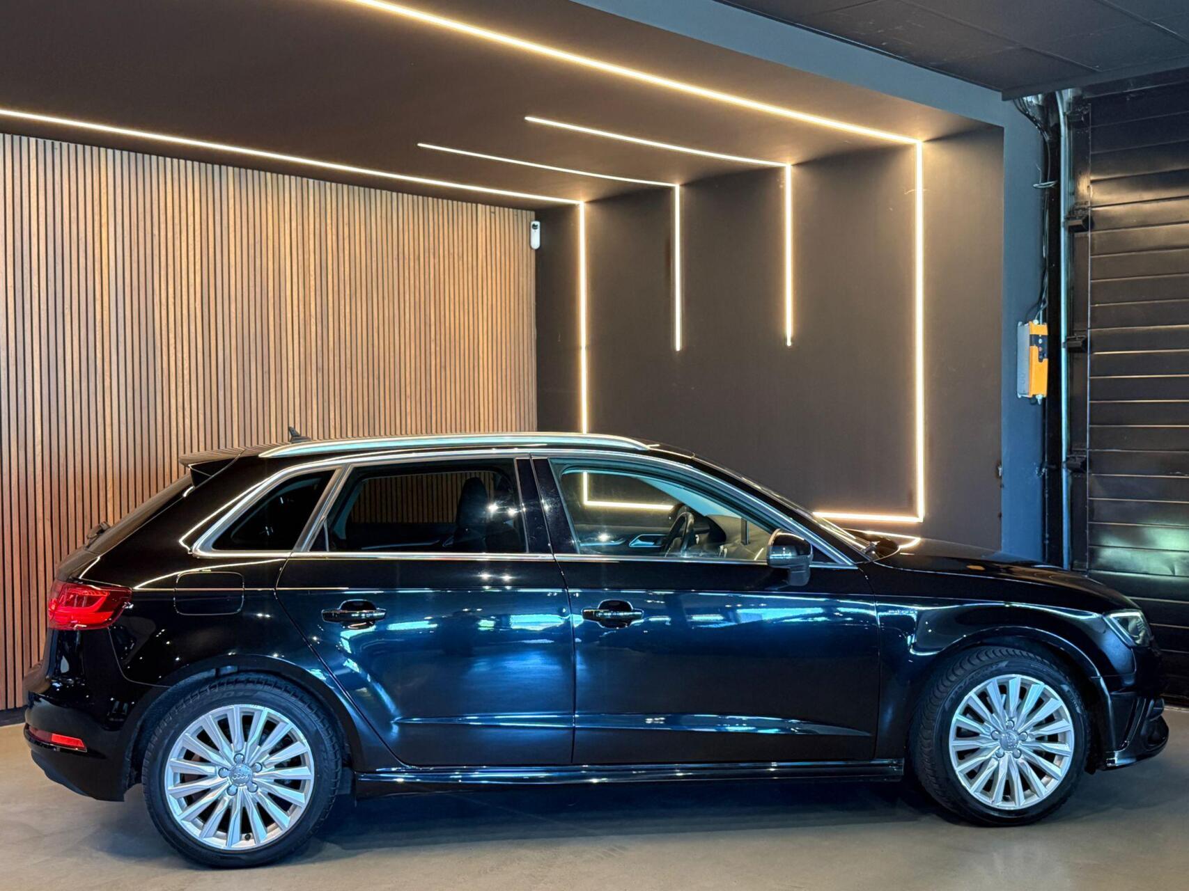 Foto van Audi A3 Sportback E-tron