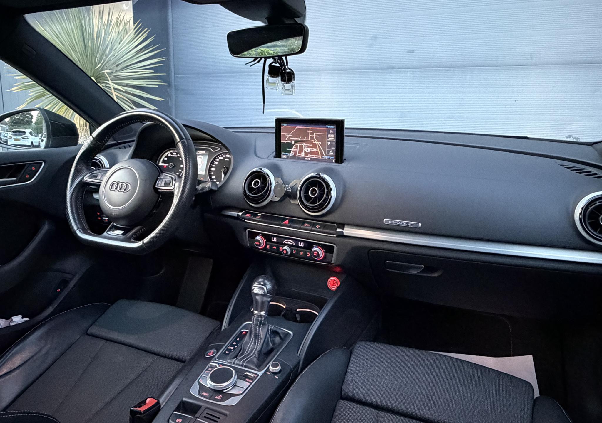 Foto van Audi A3 Sportback E-tron