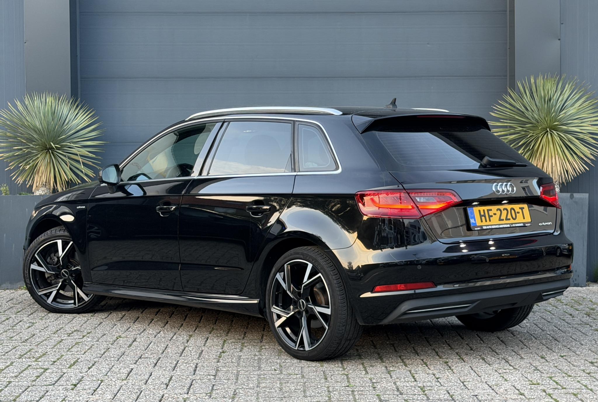 Foto van Audi A3 Sportback E-tron