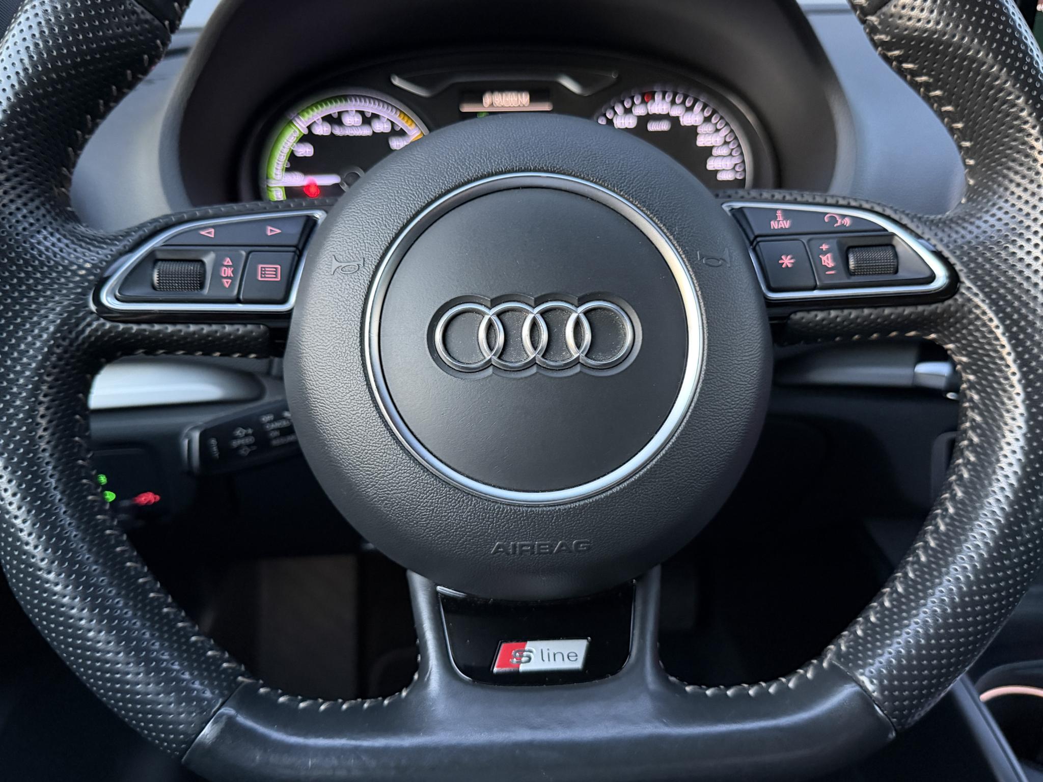 Foto van Audi A3 Sportback E-tron