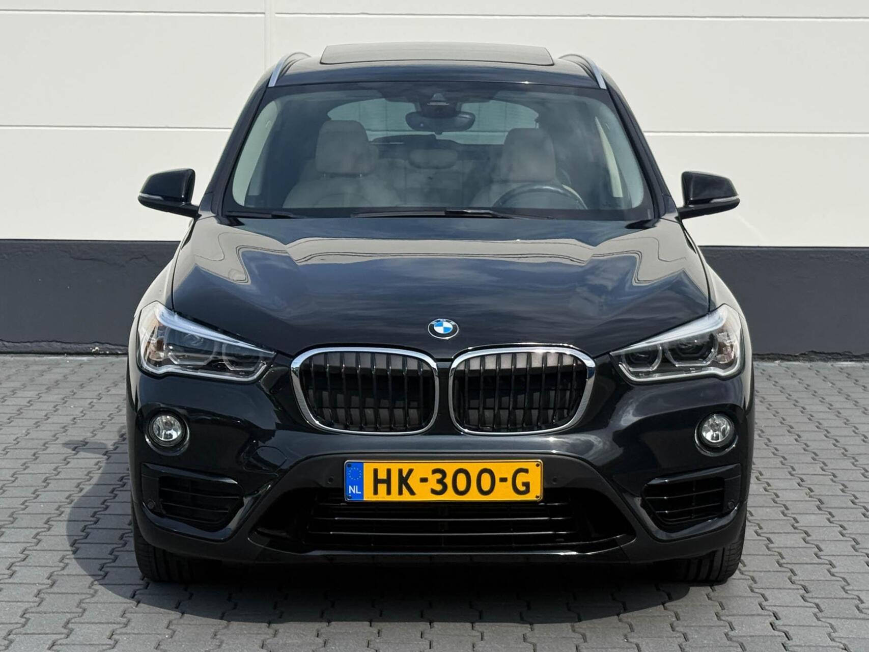 Foto van BMW X1 Xdrive25i