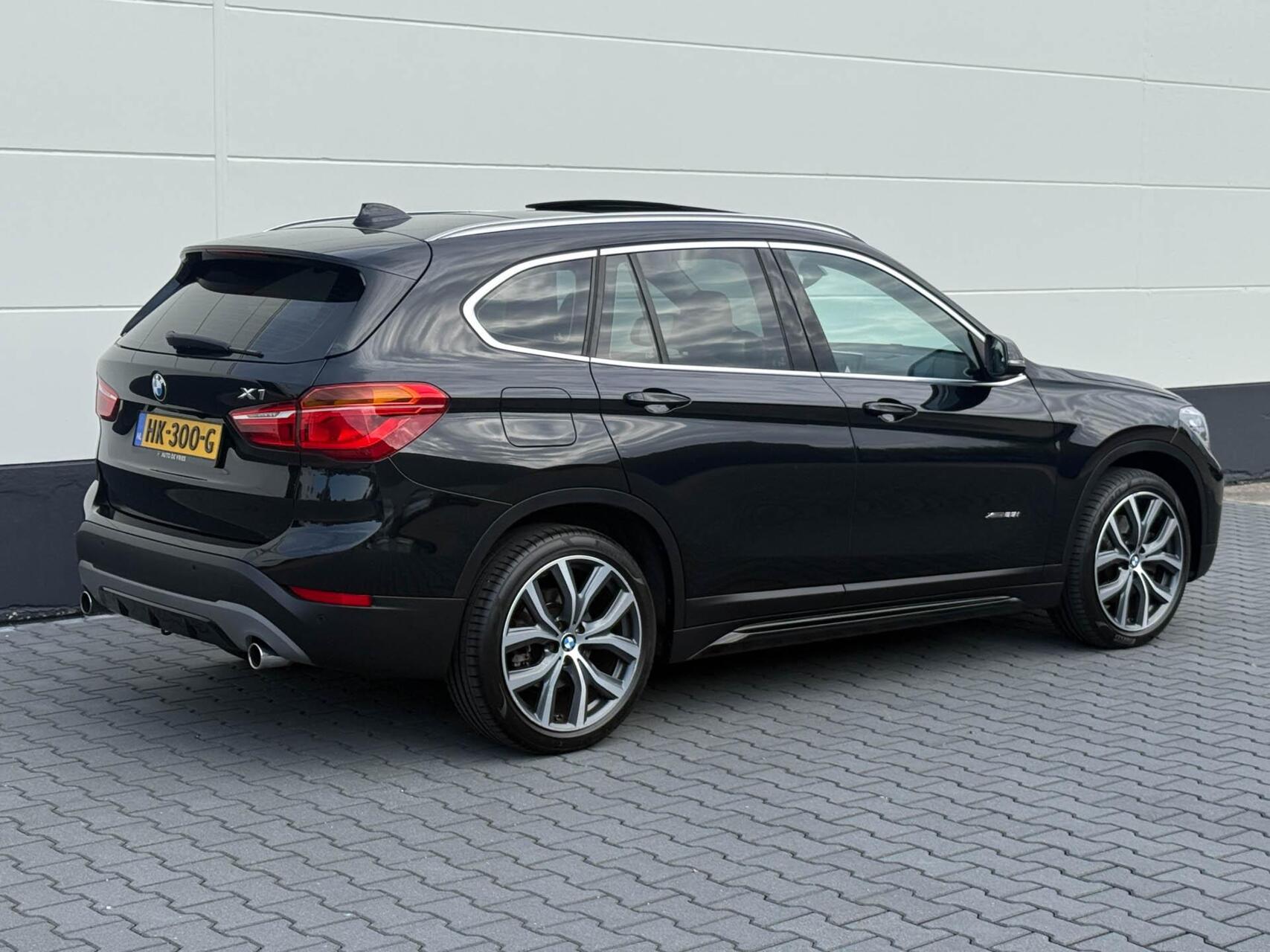 Foto van BMW X1 Xdrive25i