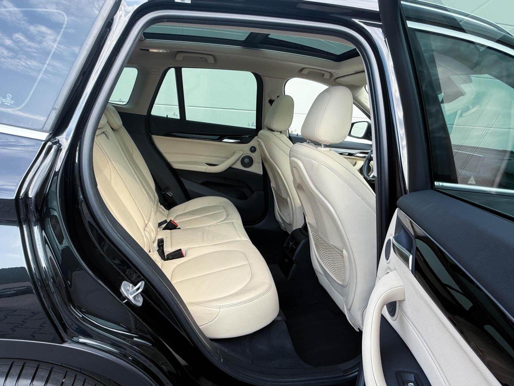 Foto van BMW X1 Xdrive25i