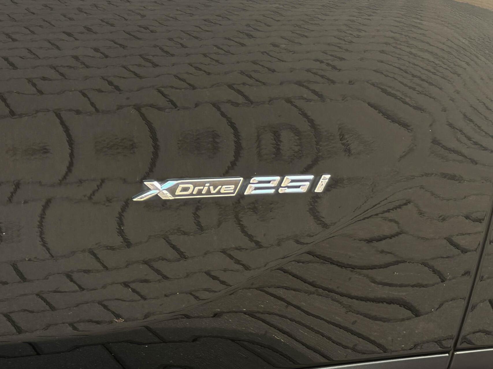 Foto van BMW X1 Xdrive25i