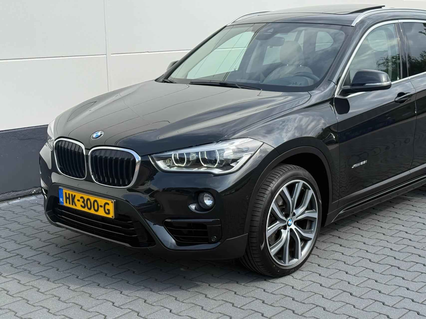 Foto van BMW X1 Xdrive25i