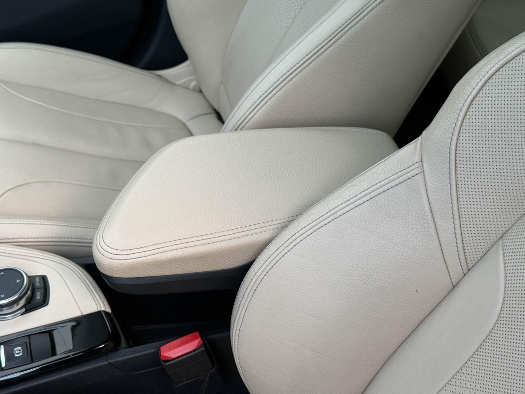 Foto van BMW X1 Xdrive25i
