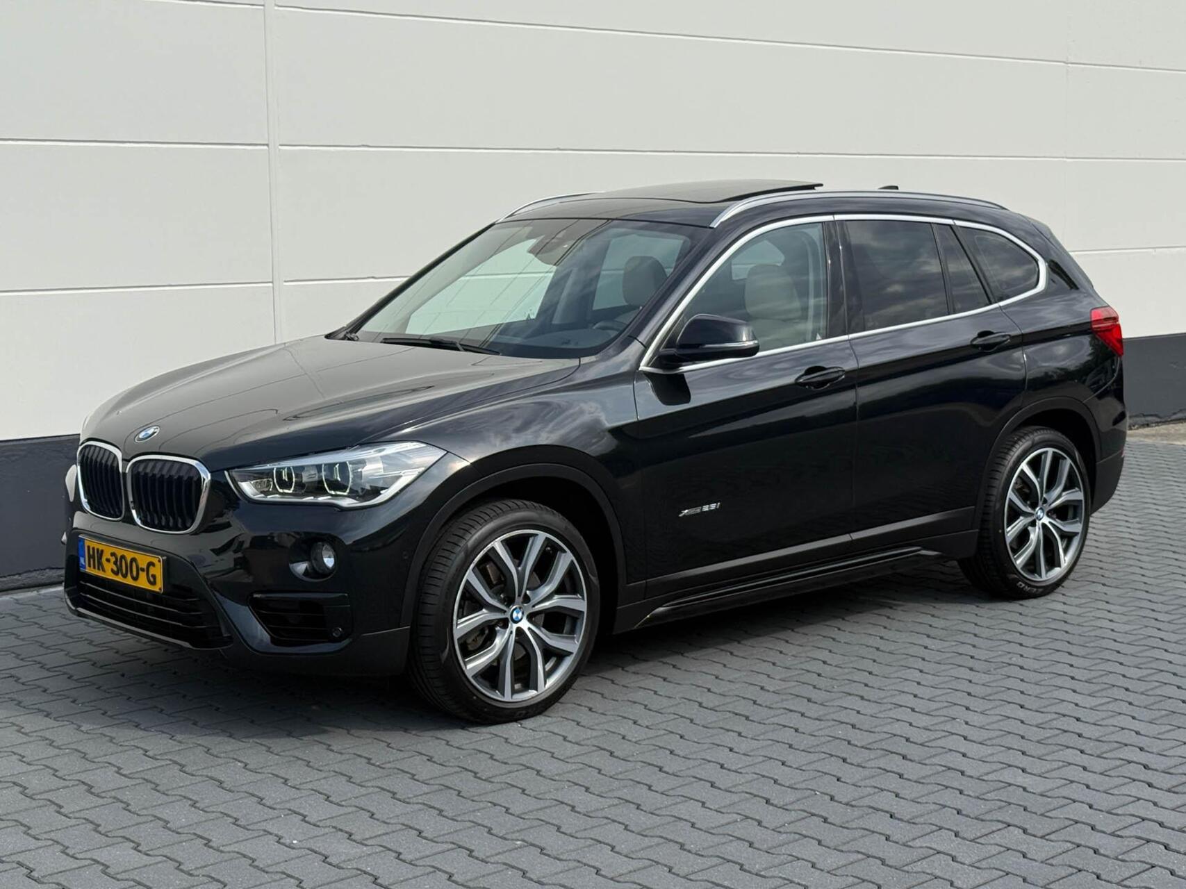 Foto van BMW X1 Xdrive25i