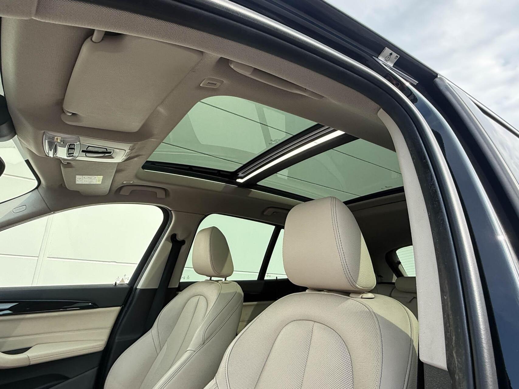 Foto van BMW X1 Xdrive25i