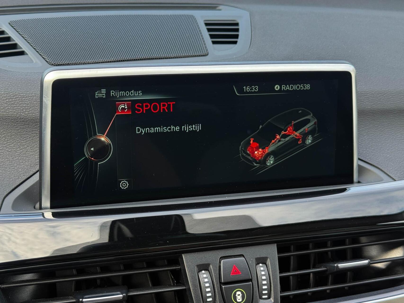 Foto van BMW X1 Xdrive25i