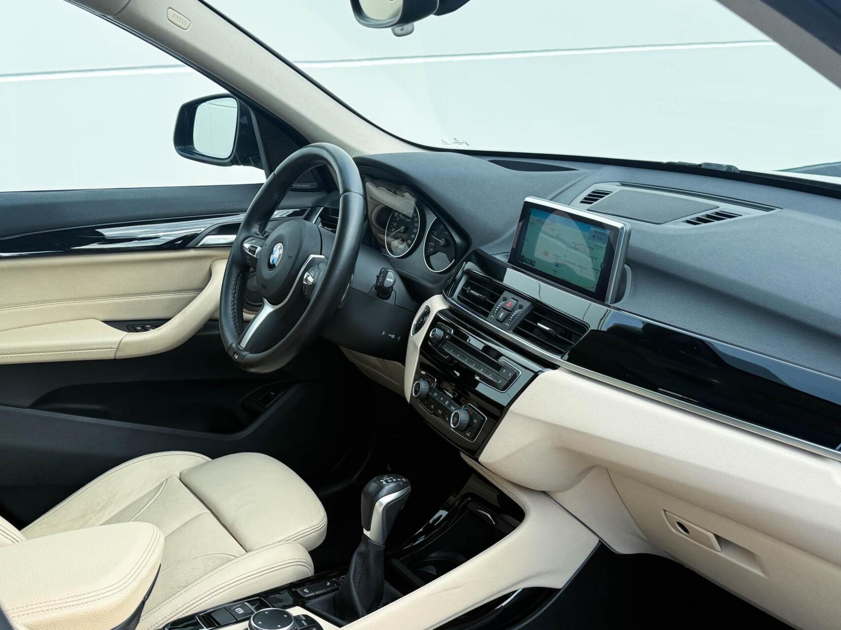 Foto van BMW X1 Xdrive25i