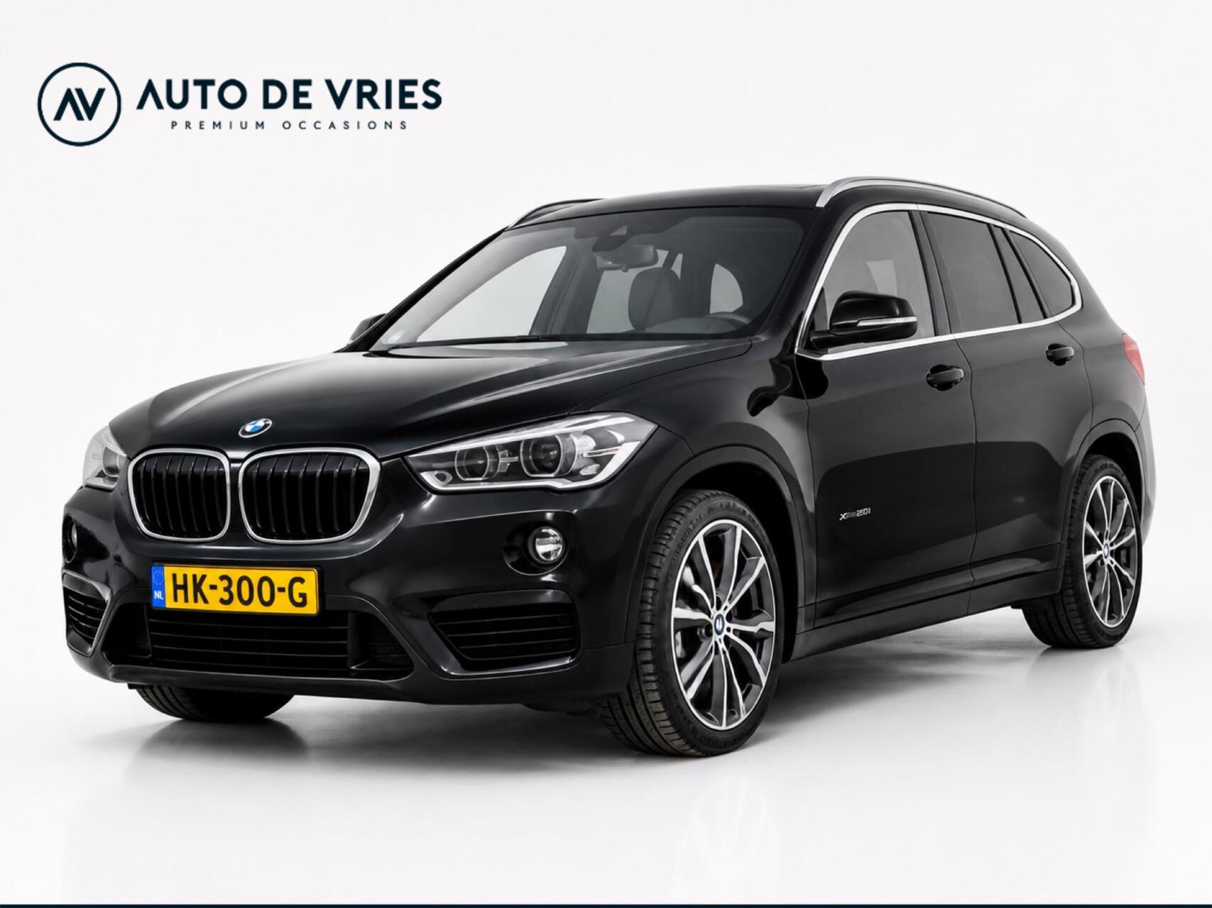 BMW X1 Xdrive25i xDrive25i 232pk High Executive | Leder | Panoramadak | Head up | Origineel NL | Trekhaak 2015 - voorkant