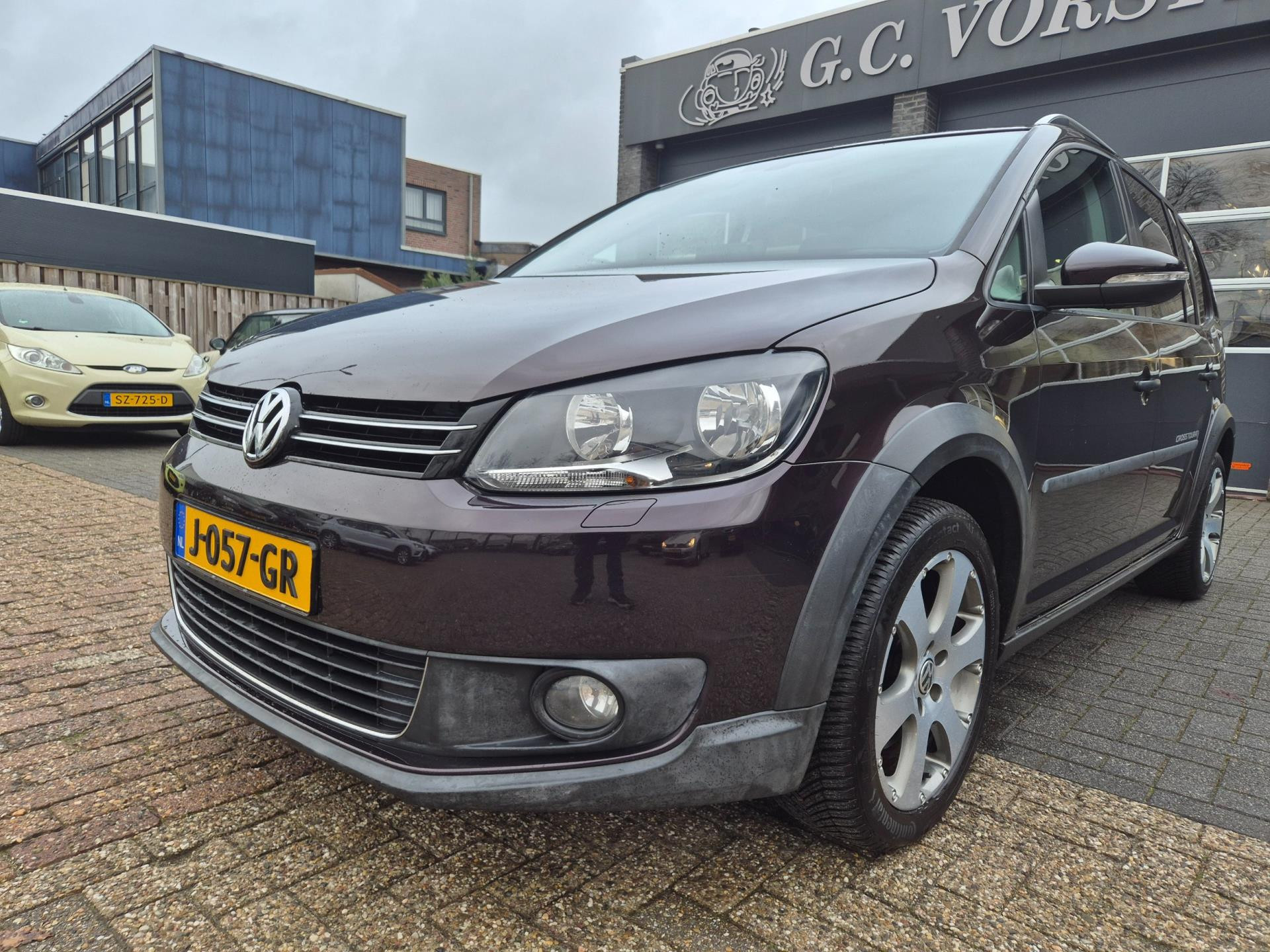 Volkswagen Touran 1.4 TSI Cross 2013 - voorkant