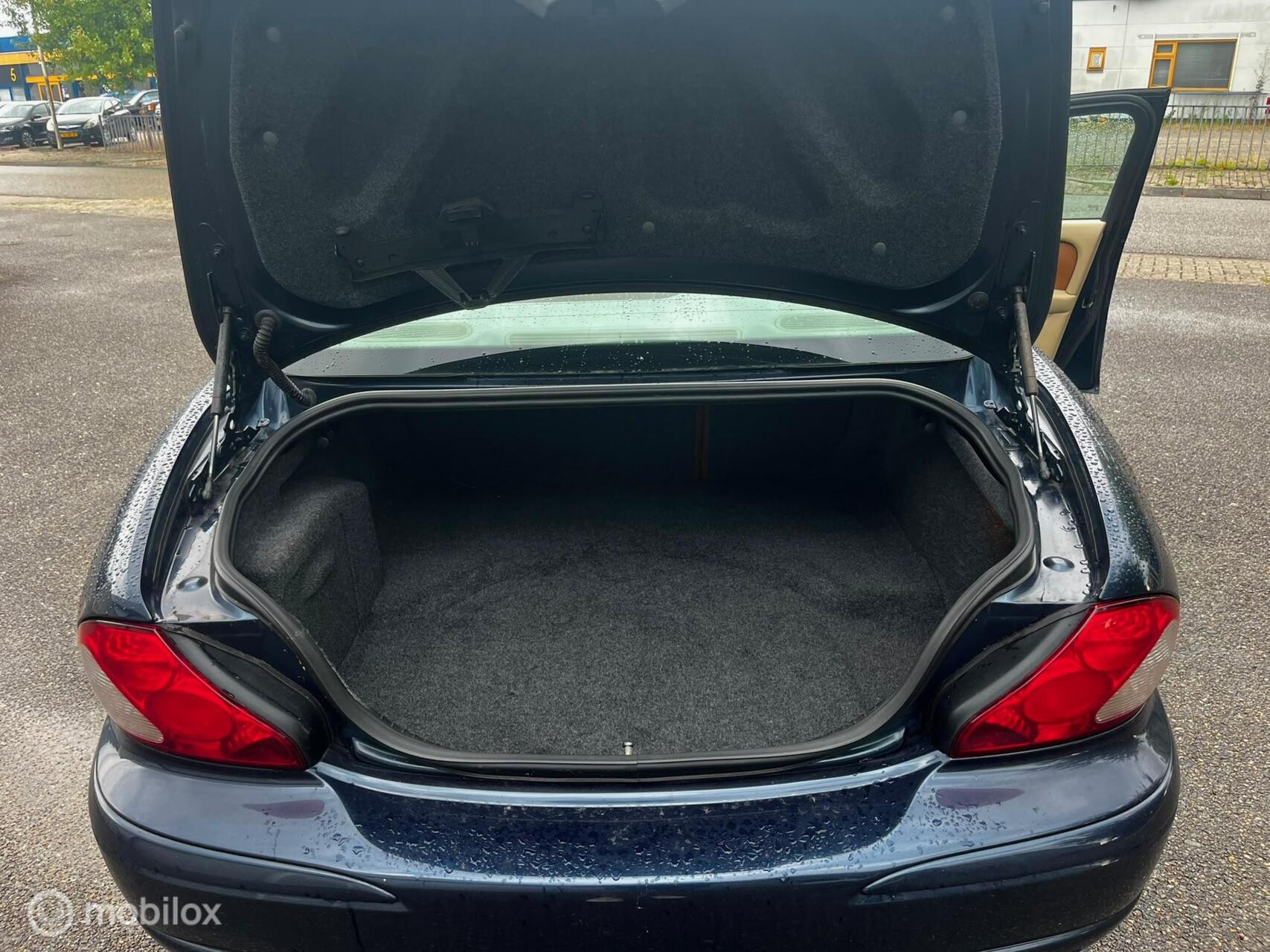 Foto van Jaguar X-type 2.2d I4