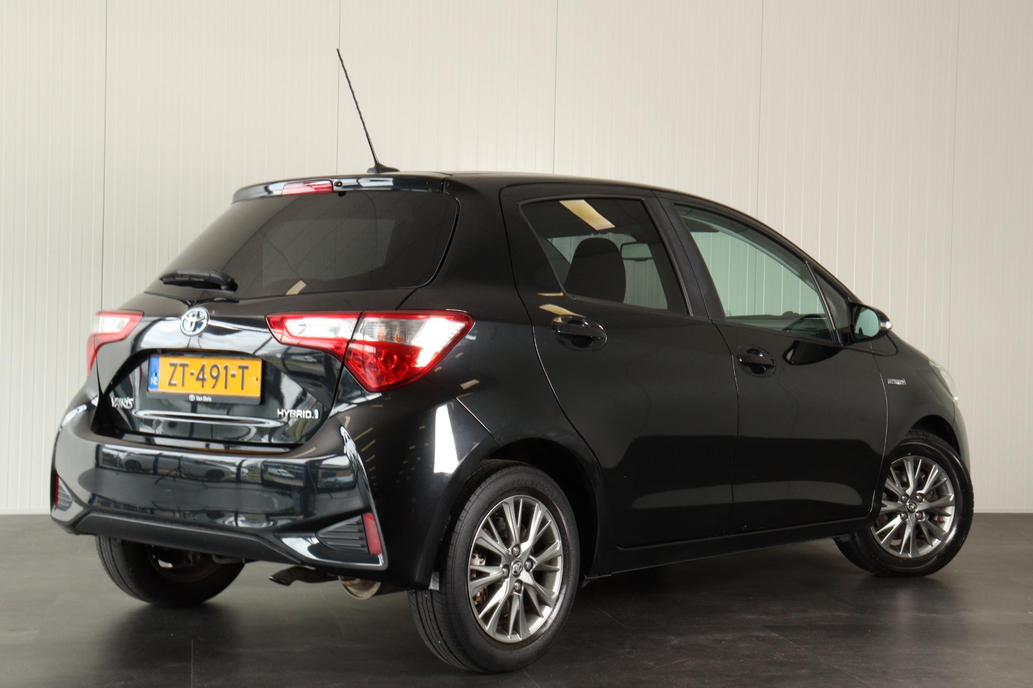 Foto van Toyota Toyota Yaris Hybrid