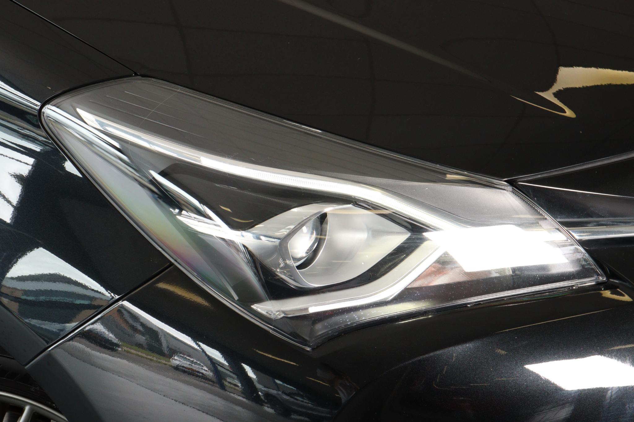 Foto van Toyota Toyota Yaris Hybrid