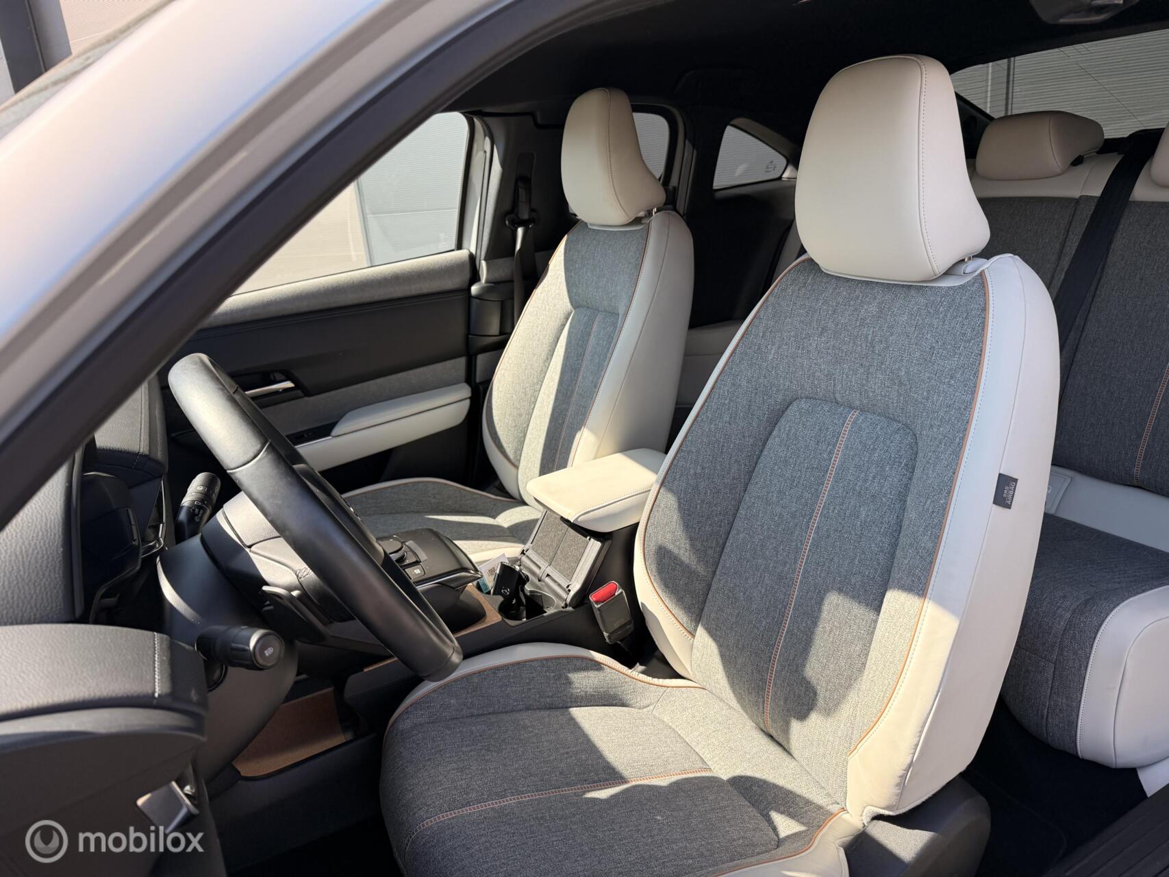 Foto van Mazda Mazda Mx-30