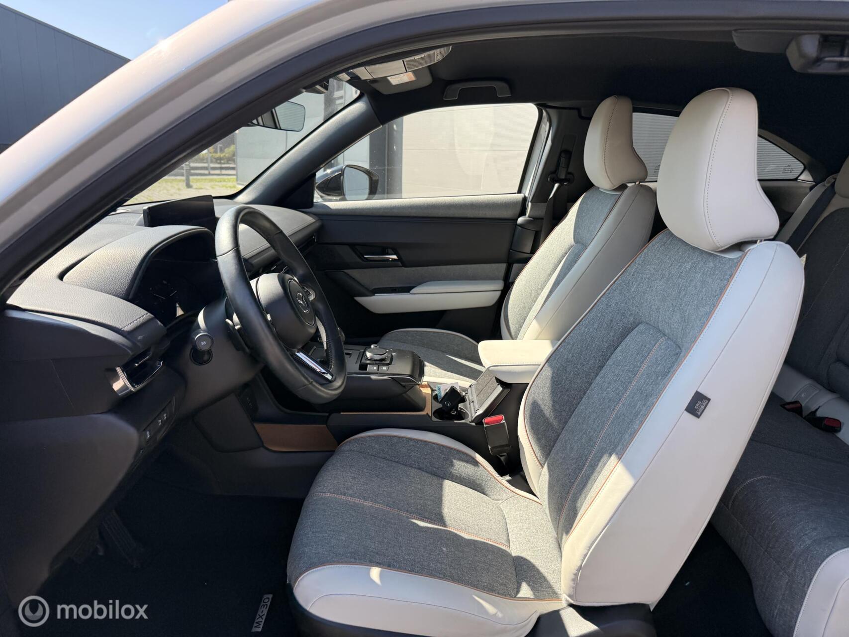 Foto van Mazda Mazda Mx-30