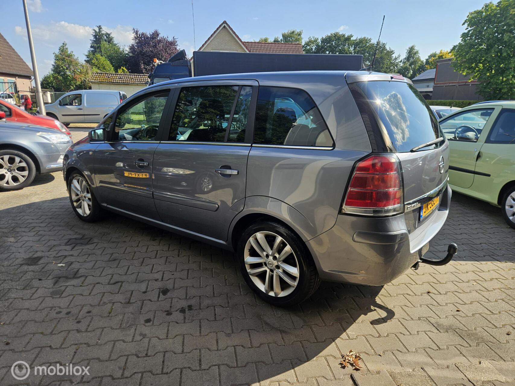 Foto van Opel Zafira