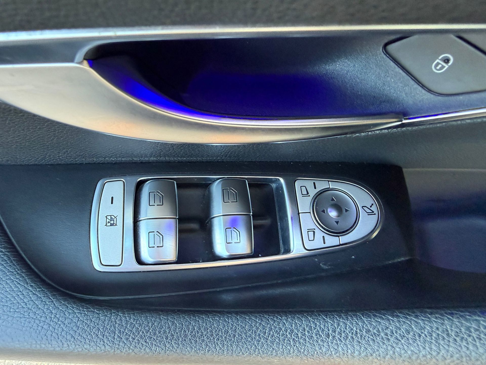 Foto van Mercedes-Benz E 200 4Matic
